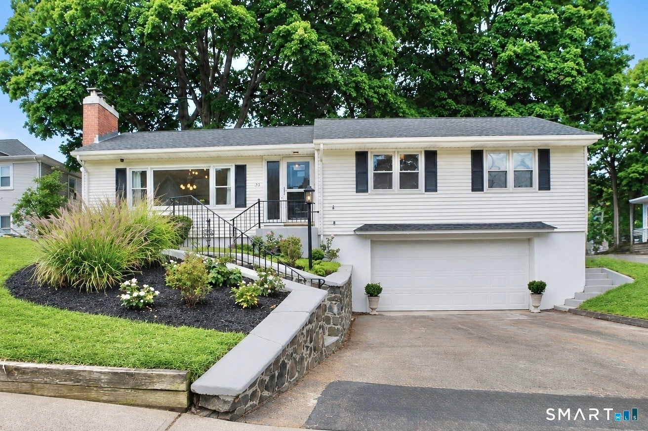 24 Vermont Terrace — photo