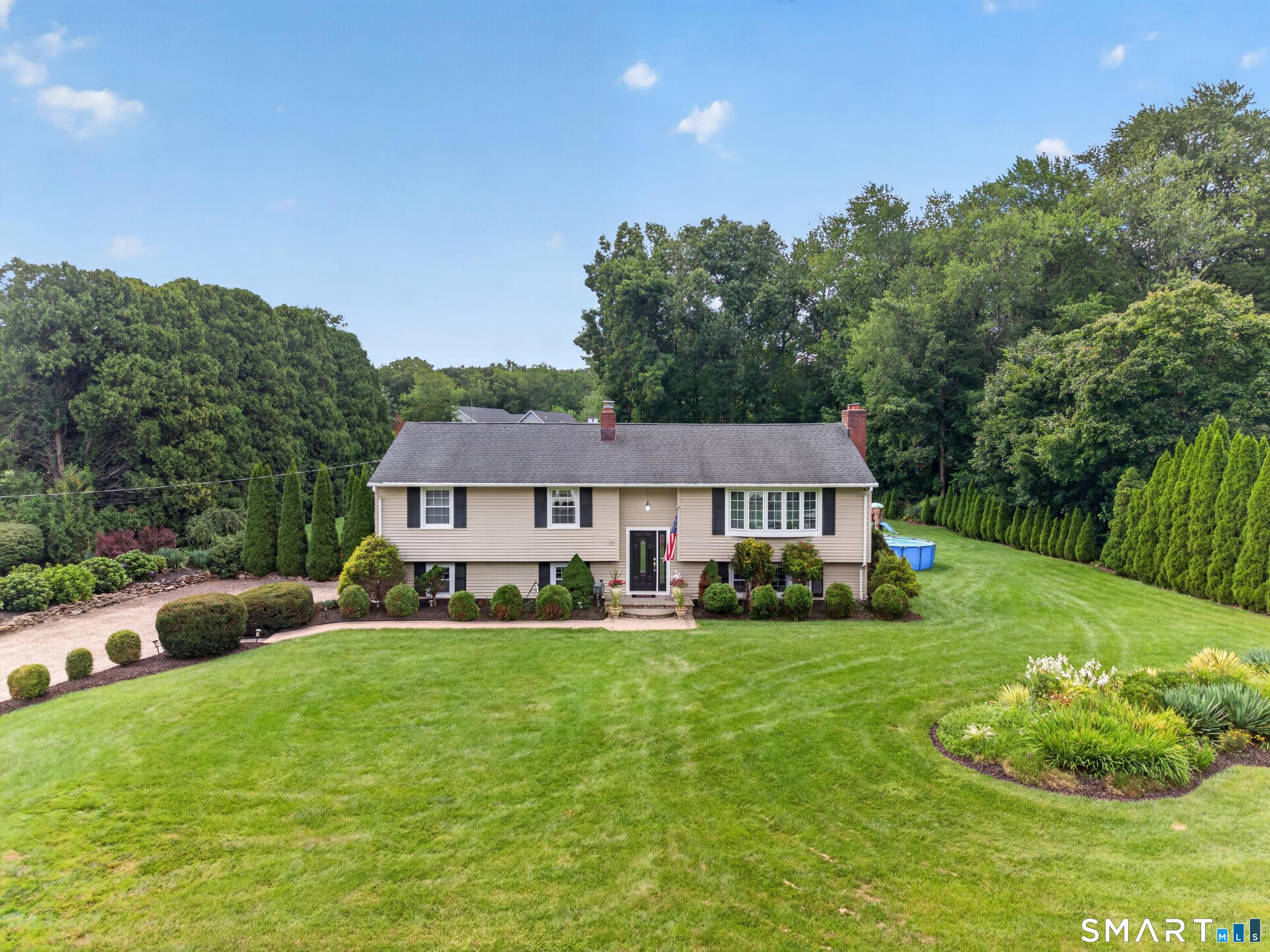 23 Applewood Drive — photo