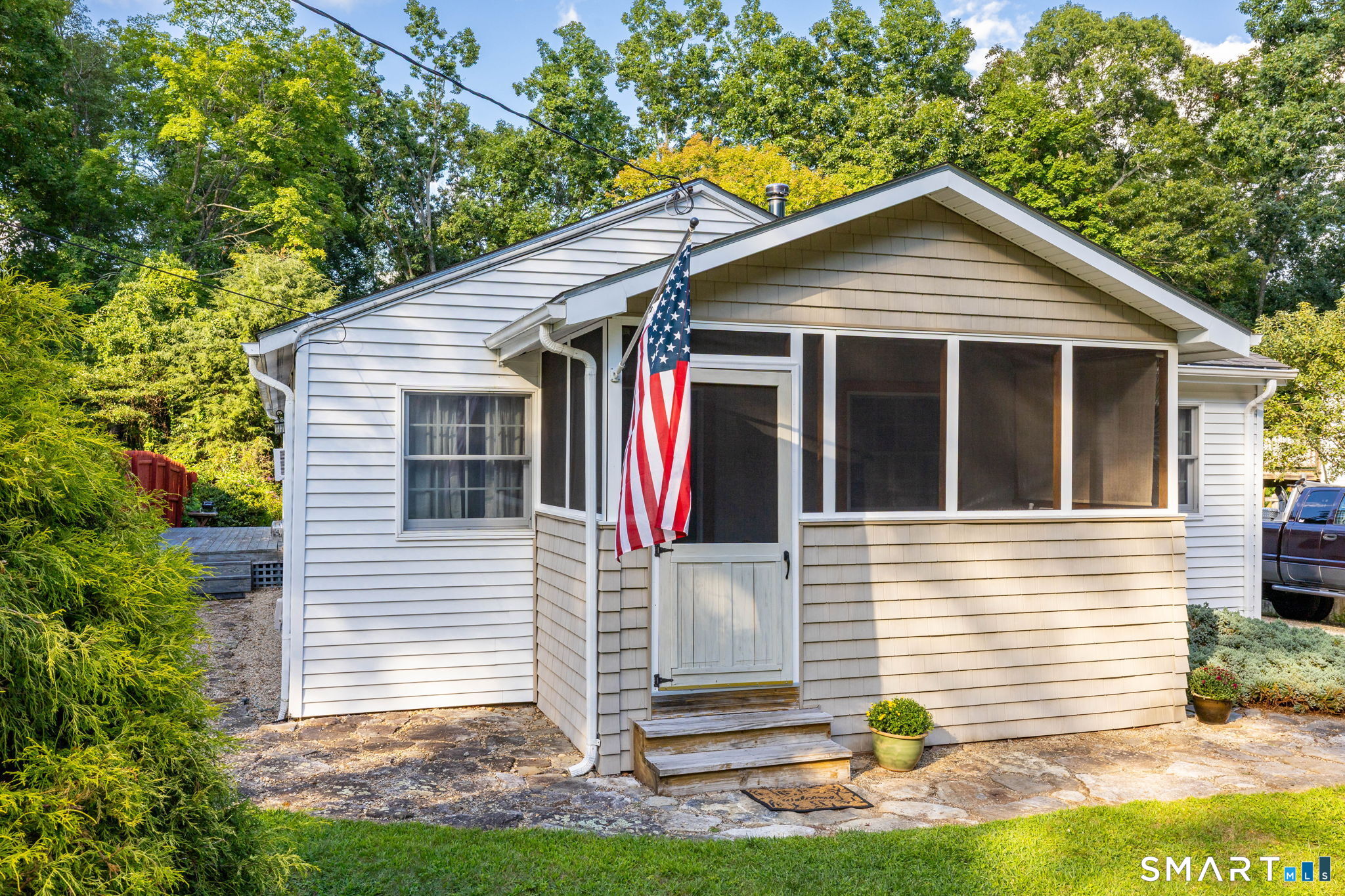 27 Reynolds Drive — photo
