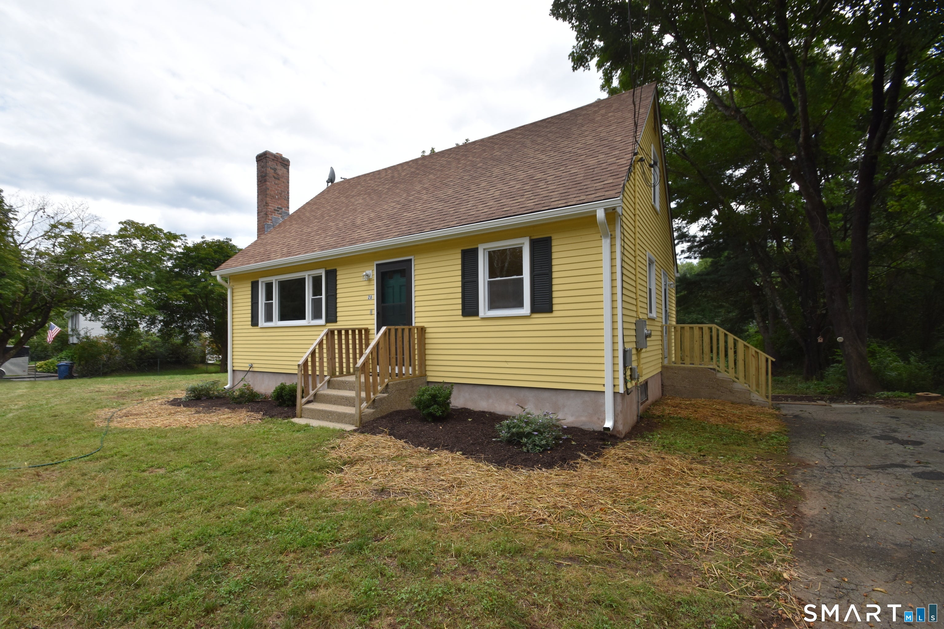 28 Hickory Road — photo