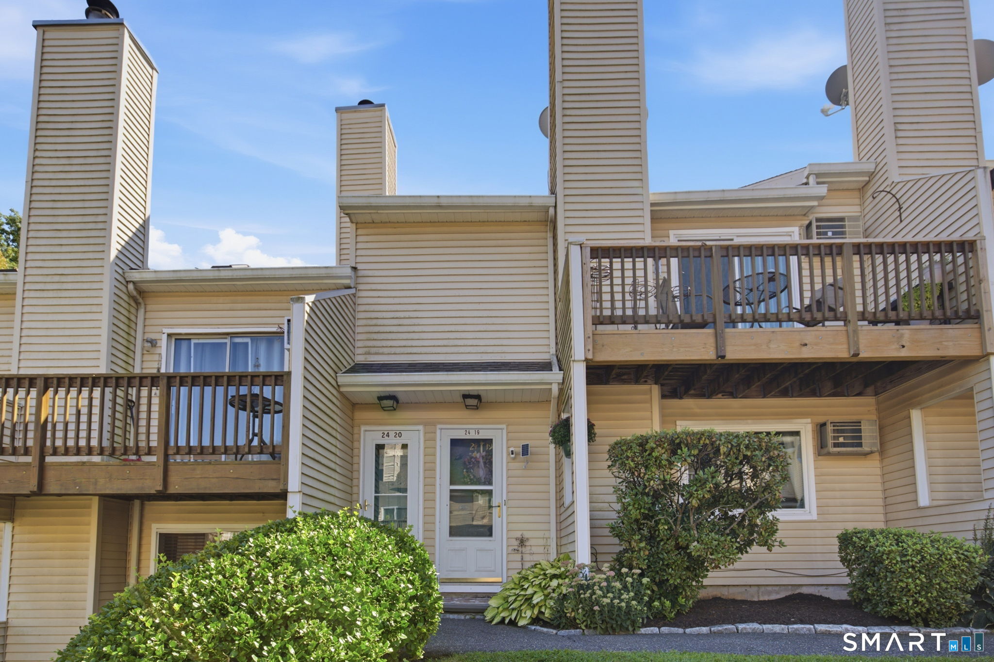 8 Rose Lane 24-19 — photo