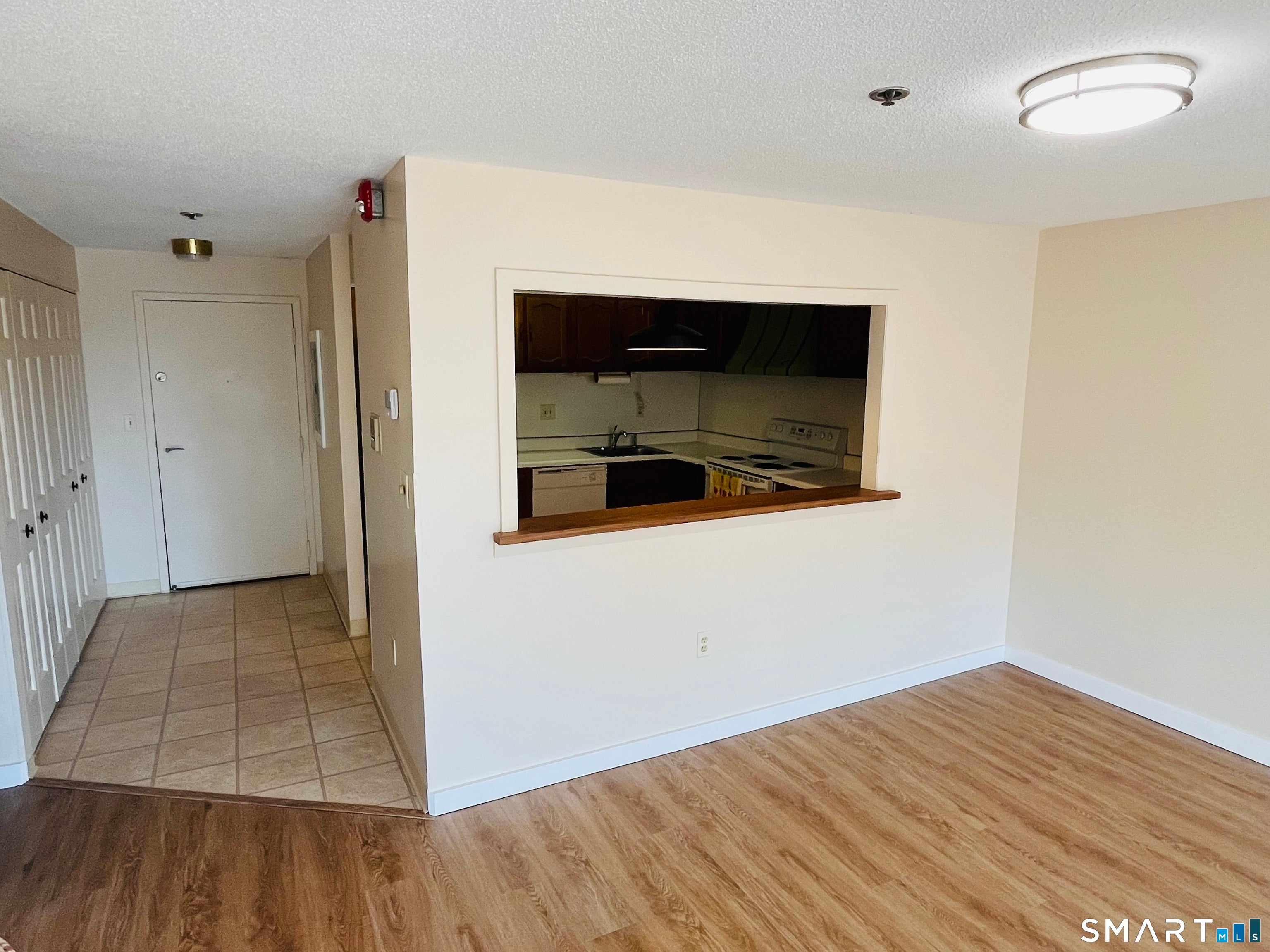 707 MIX Avenue 42 — photo
