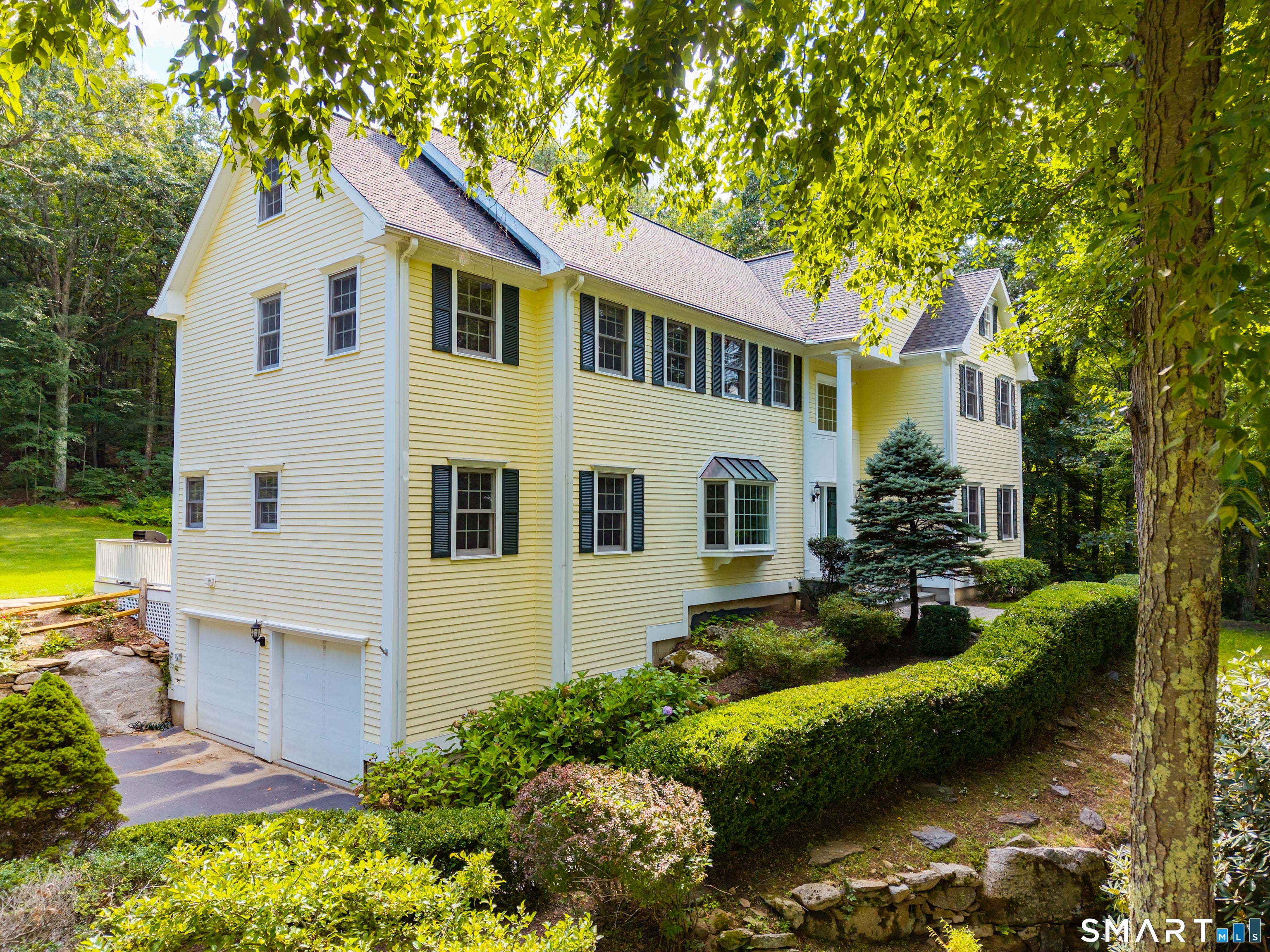 12 Carriage Hill Road — photo