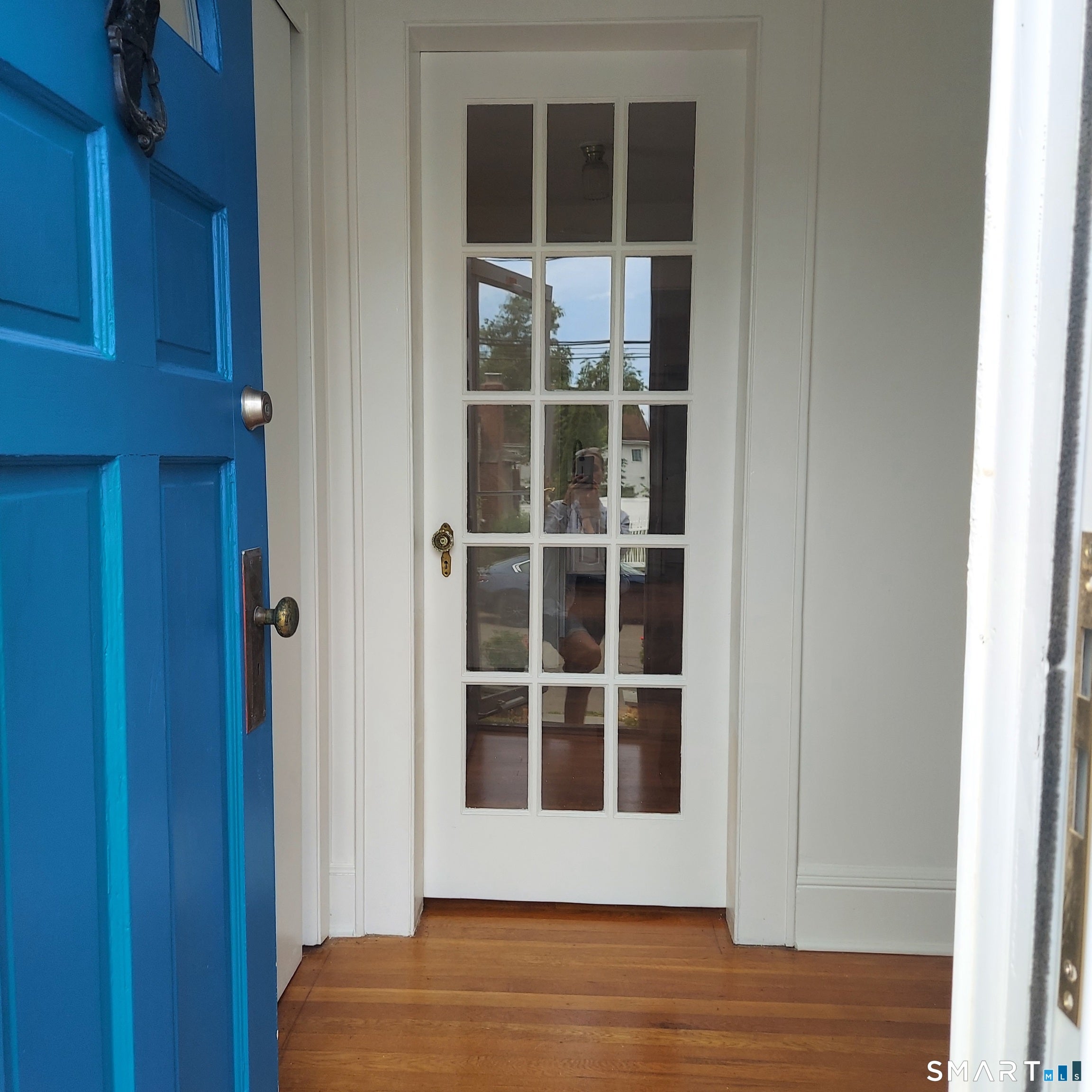 Home in Fairfield, CT 06824 — photo 2