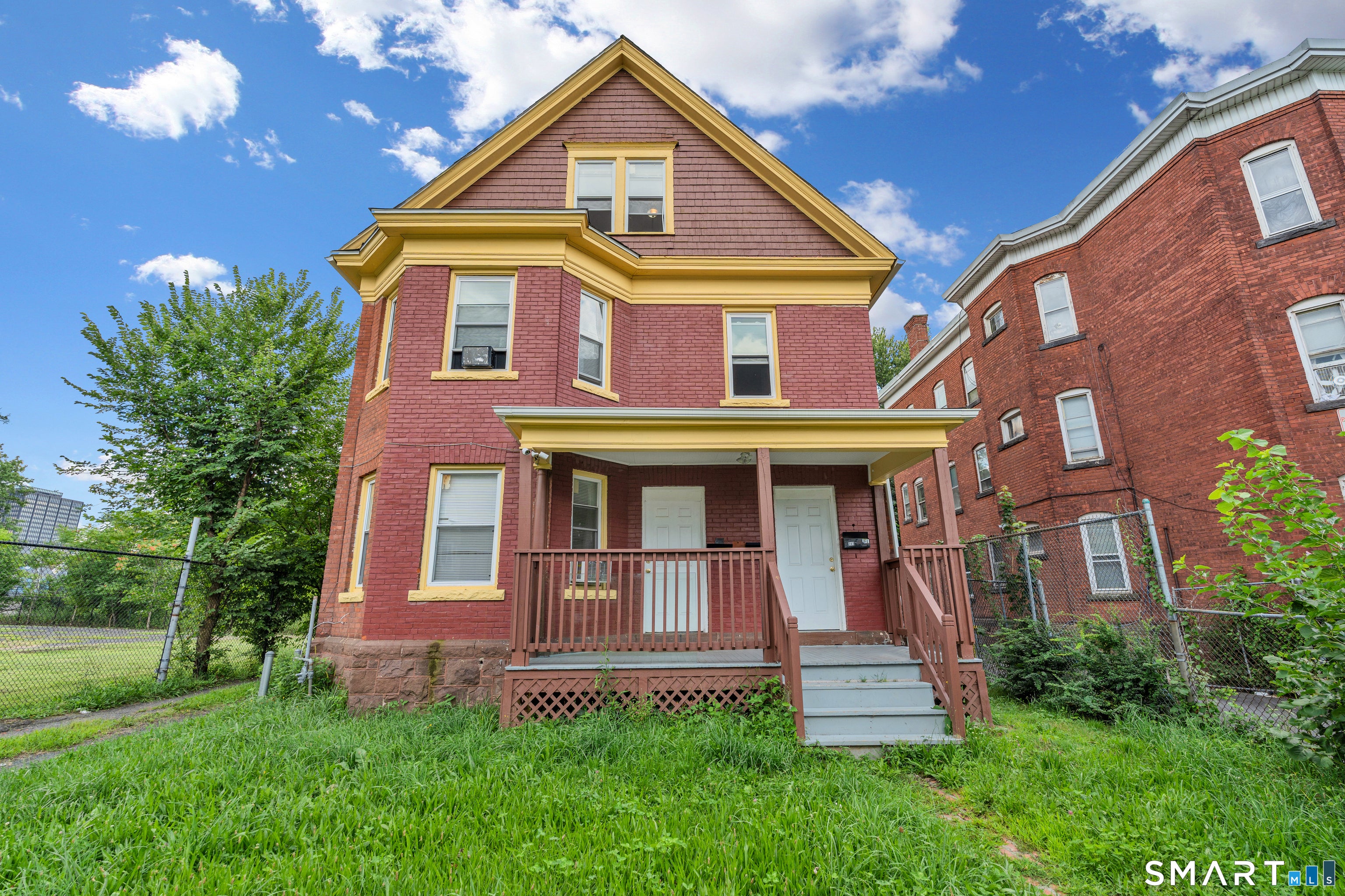 141 Homestead Avenue 3rd Fl — photo
