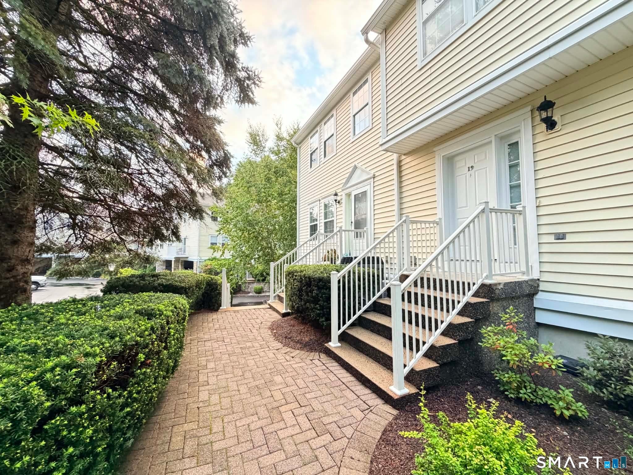 633 Danbury Road 18 — photo