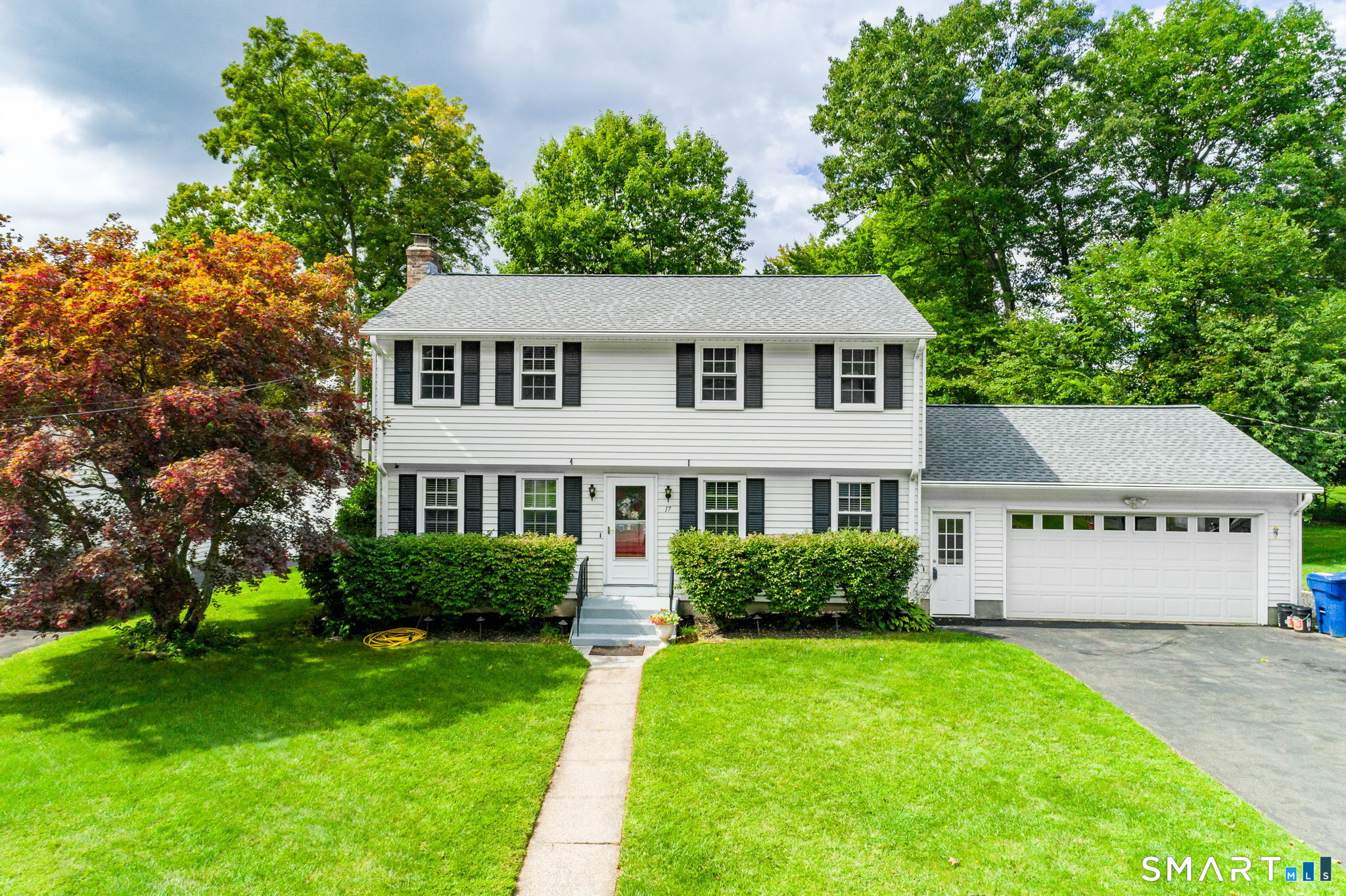17 Pequot Road — photo