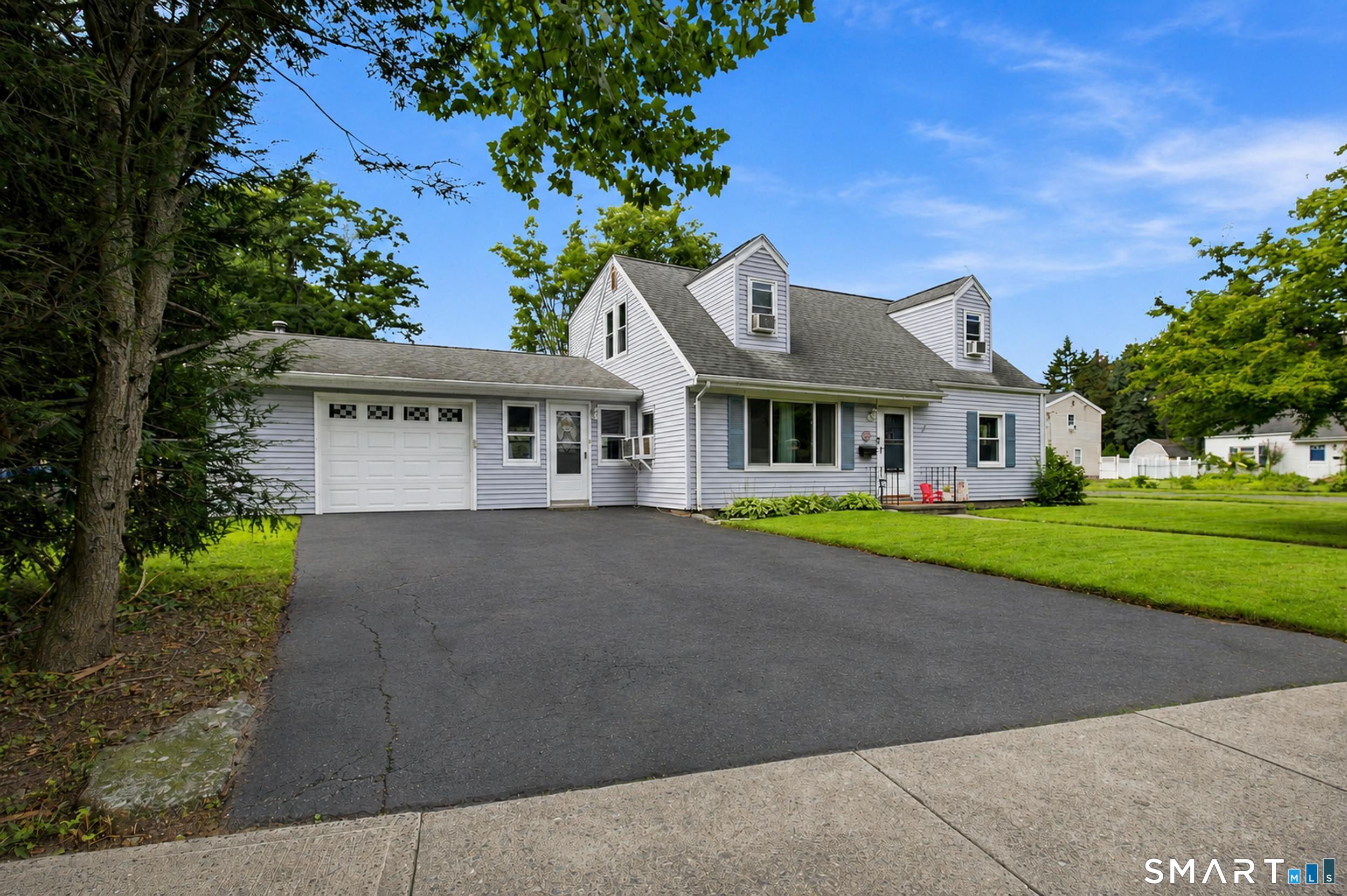 270 Delaware Drive — photo