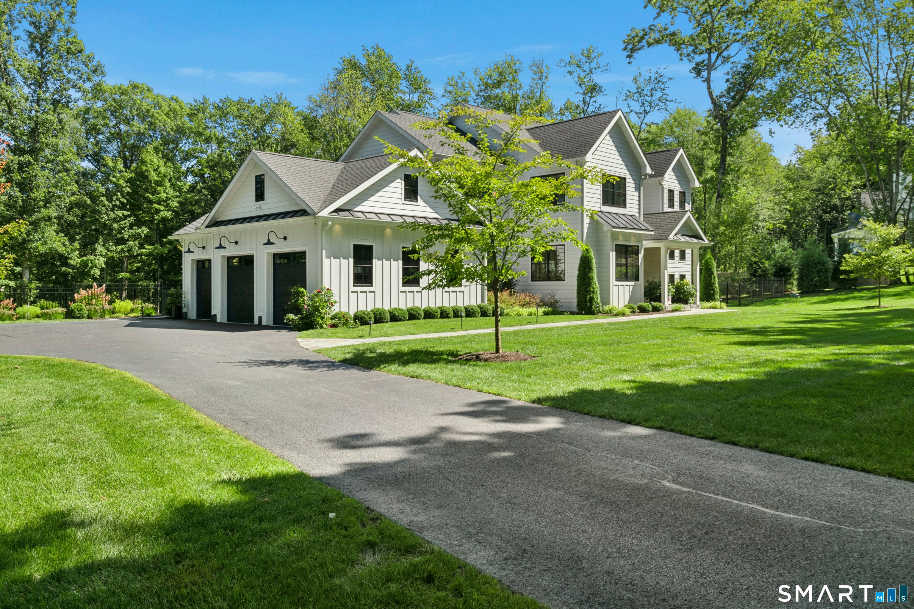 2 Black Pine Ridge, Ridgefield, CT 06877 — photo 2