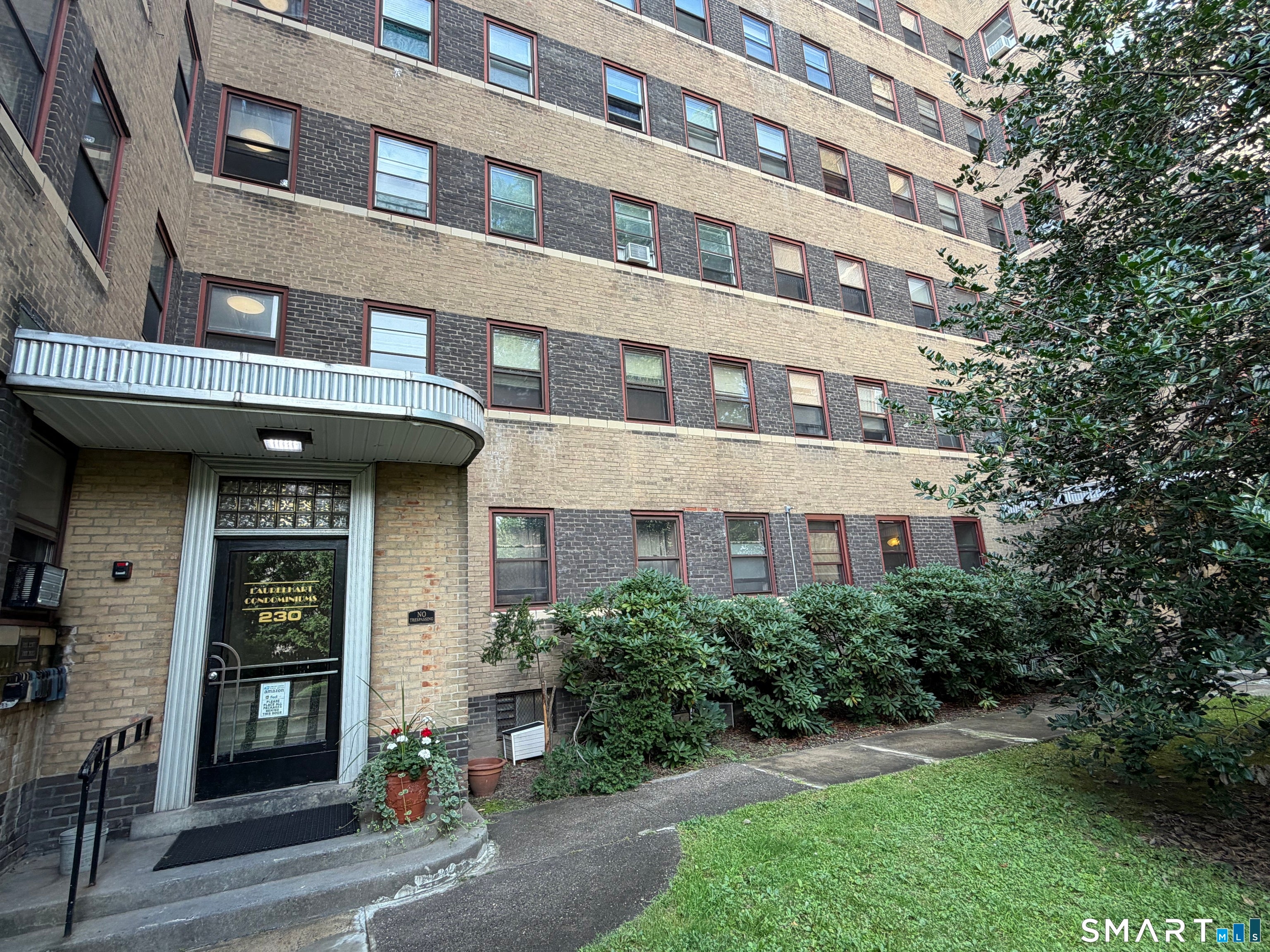 230 Farmington Avenue C5 — photo