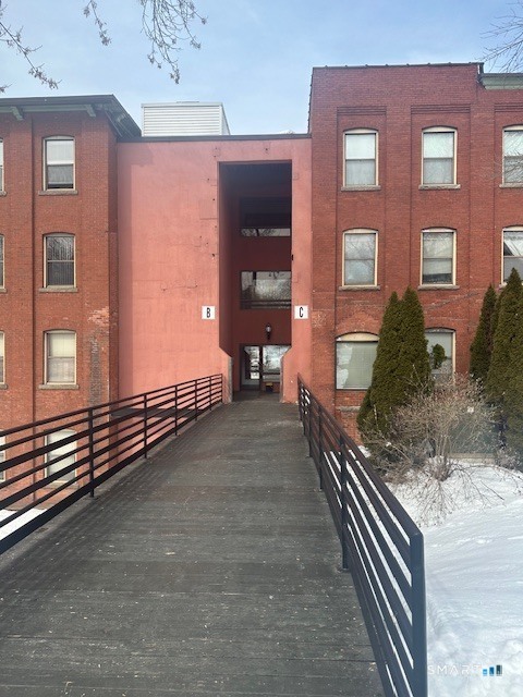 222 Williams Street East 326 — photo