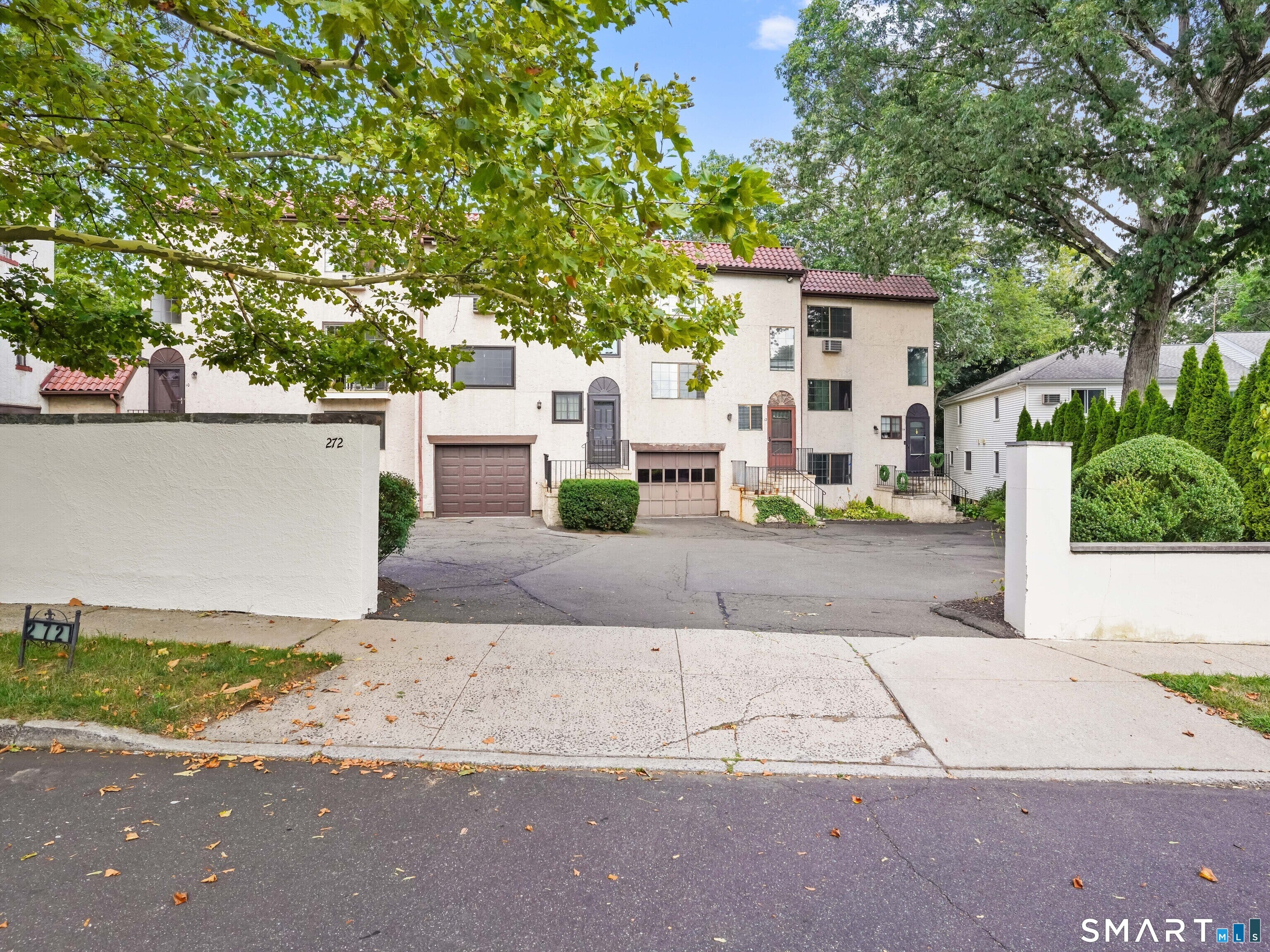 272 Hubbard Avenue 10 — photo