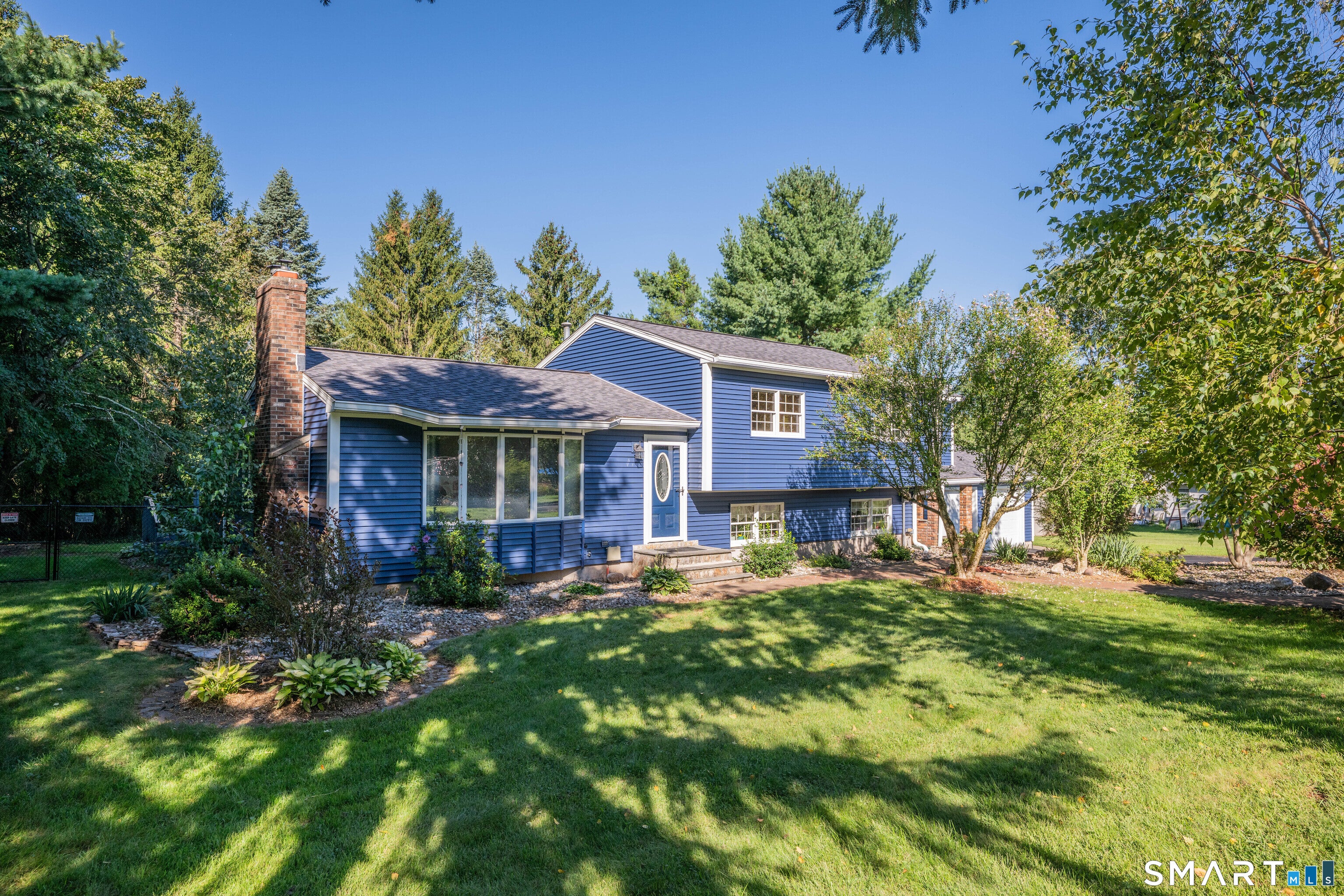 30 Willow Dale Drive — photo