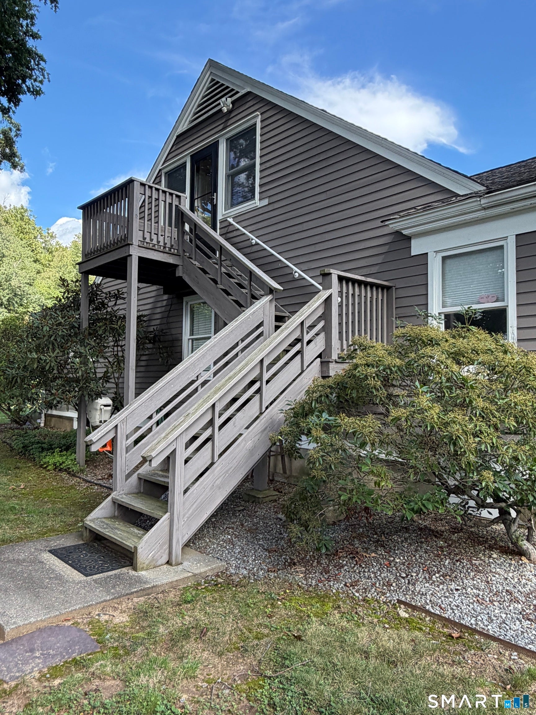 11 Bonazzo Drive B — photo