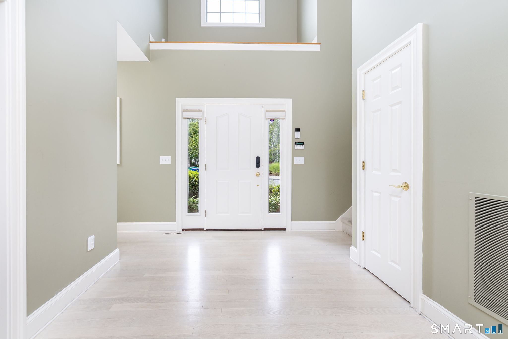 6 Wyeth Drive, Bloomfield, CT 06002 — photo 2