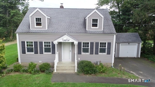 88 Vineyard Road — photo