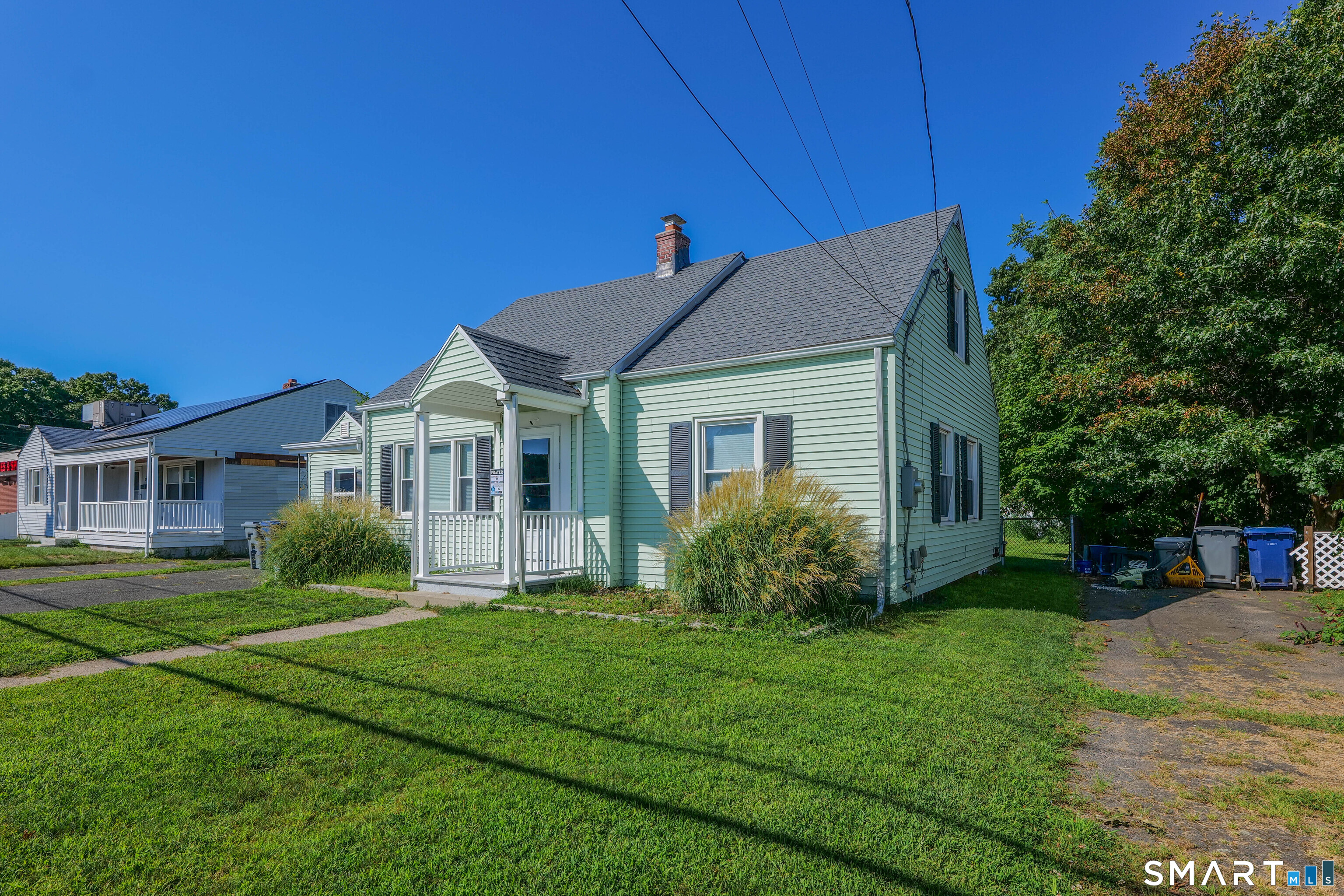 19 East Maple Street, Plainville, CT 06062 — photo 2