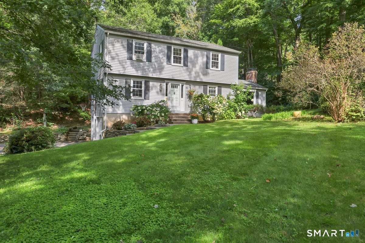 83 Crestwood Drive — photo