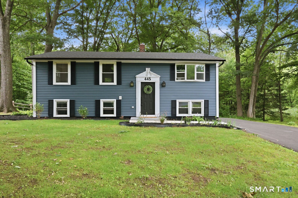 445 Lincoln Drive — photo