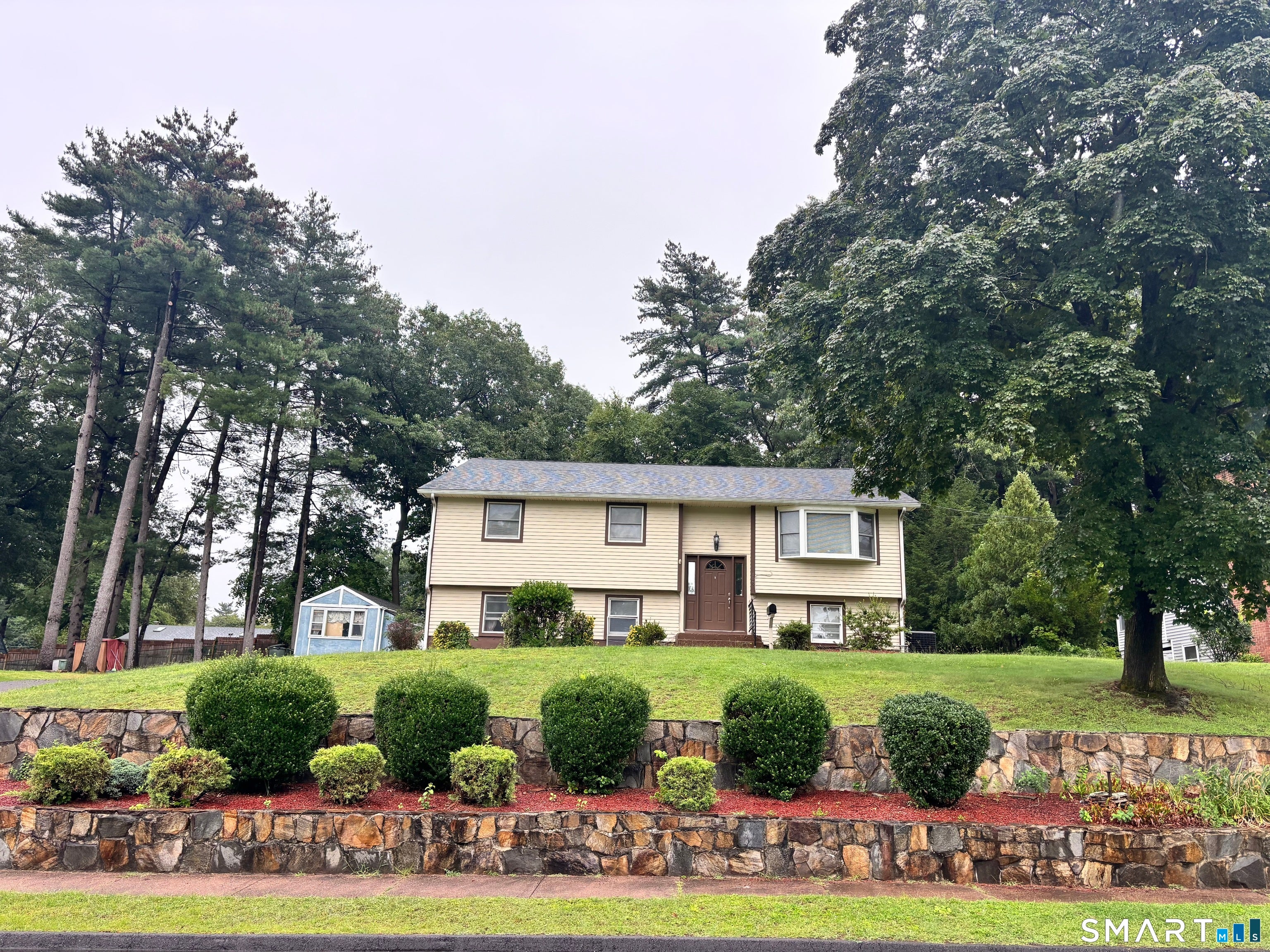 118 Wickham Drive — photo