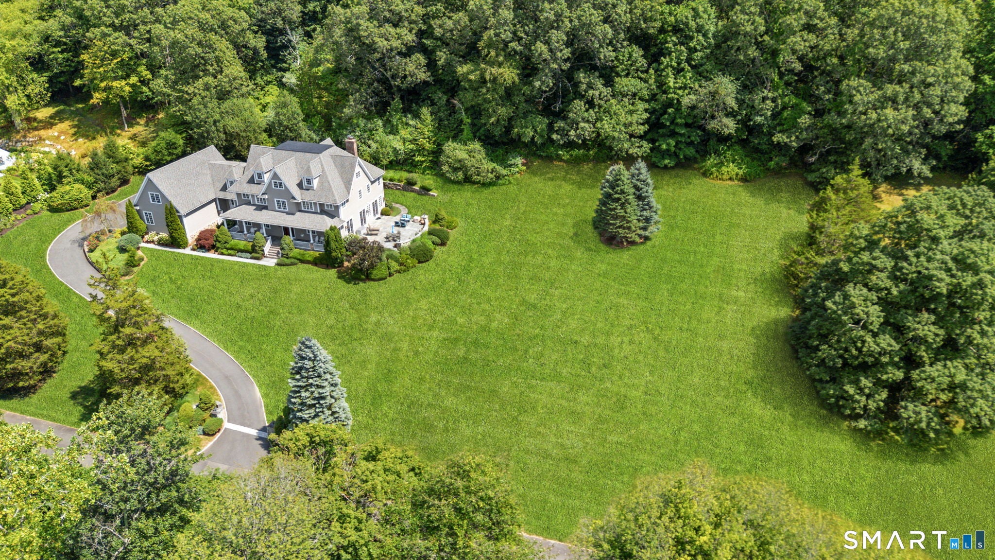 2 Longwood Drive — photo