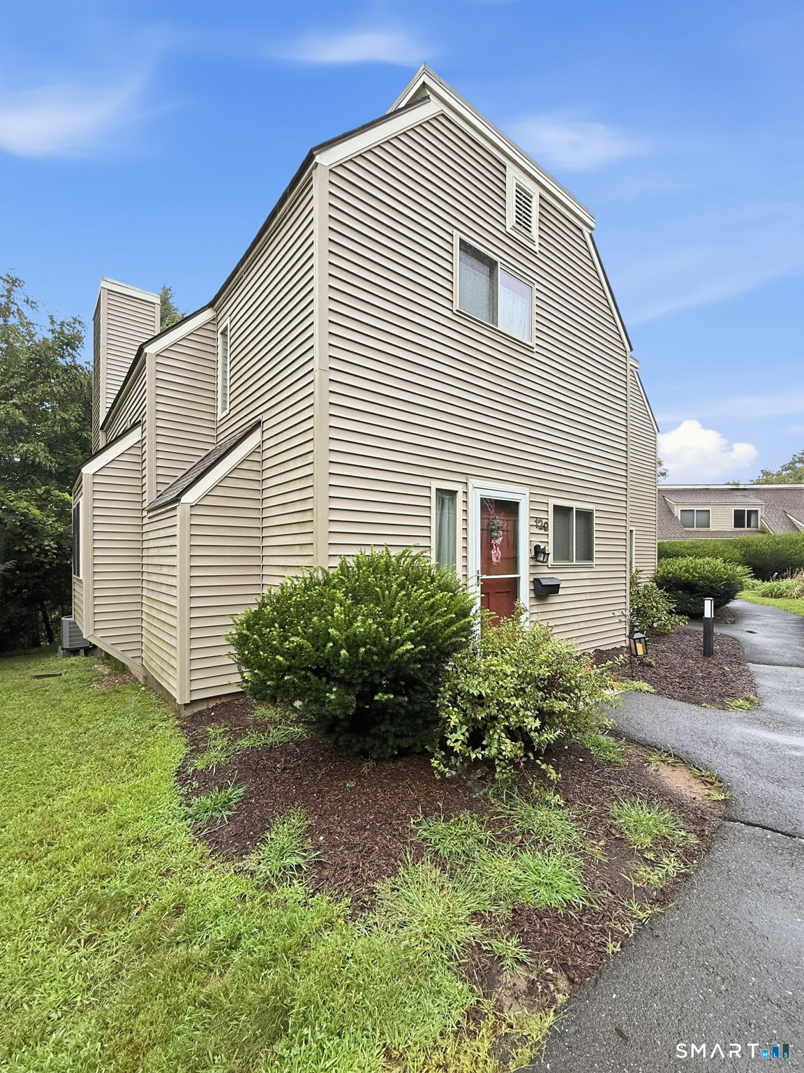129 Library Lane 129 — photo