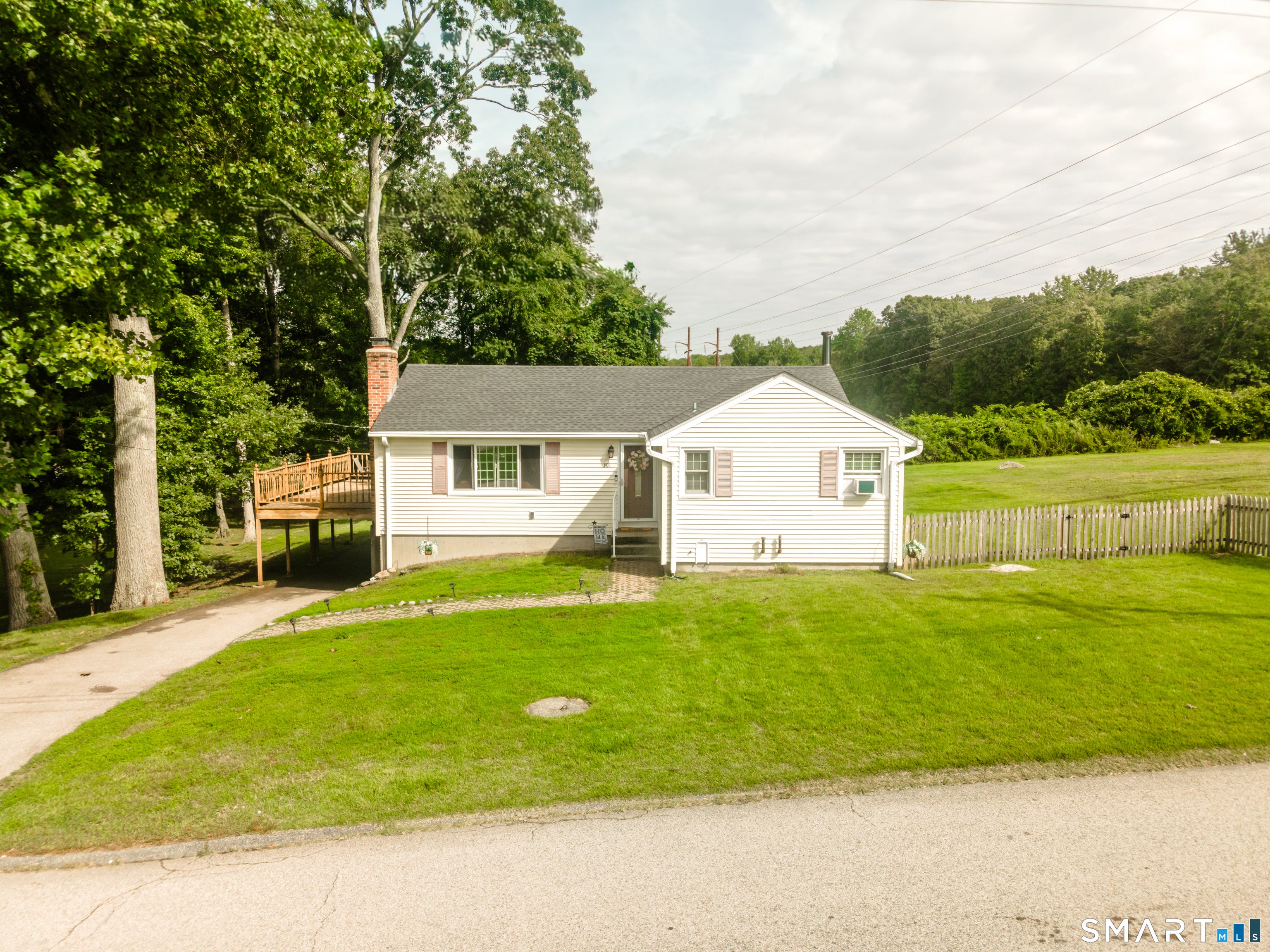 83 Woodland Drive — photo