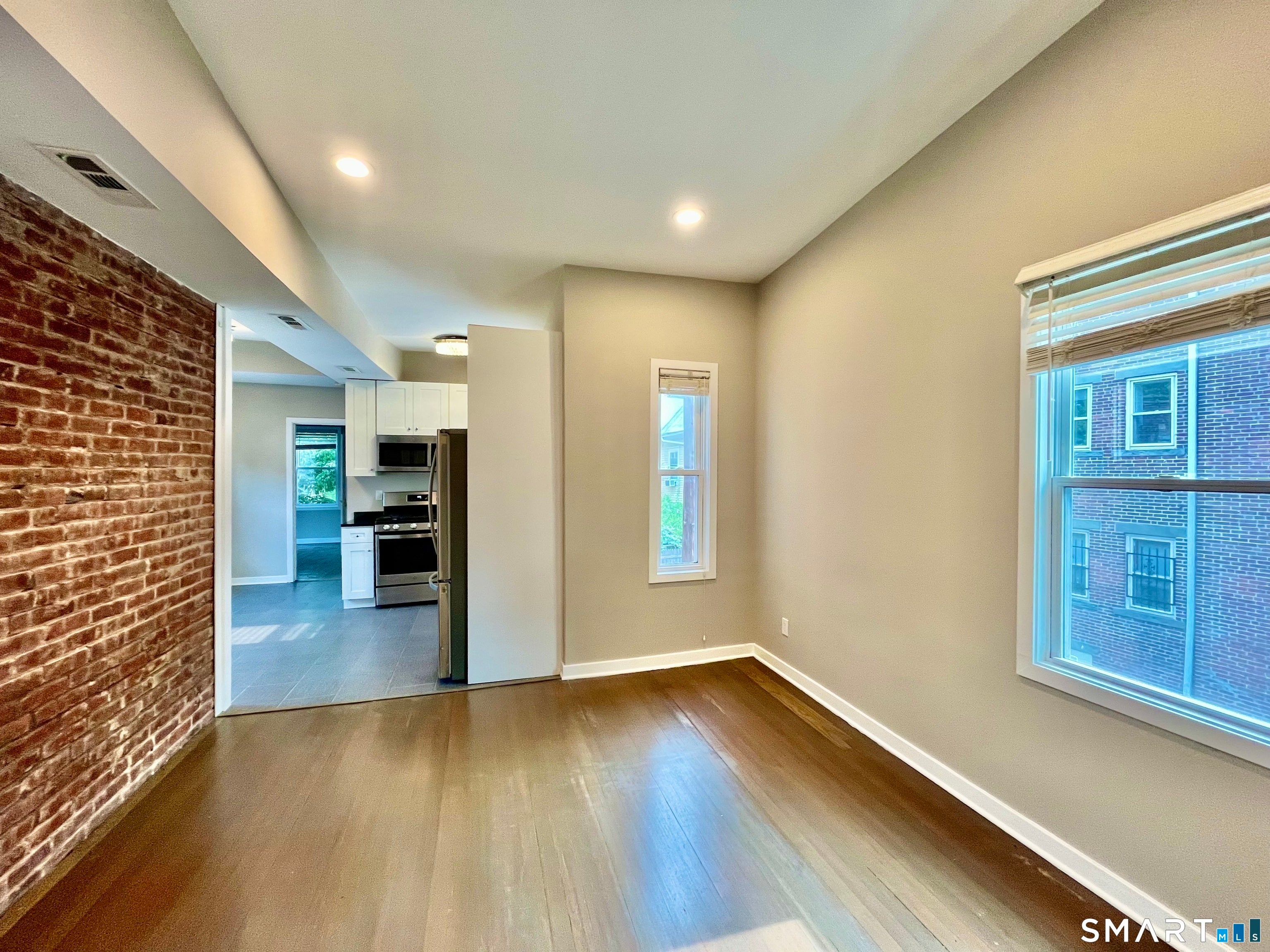 597 Chapel Street 2R — photo