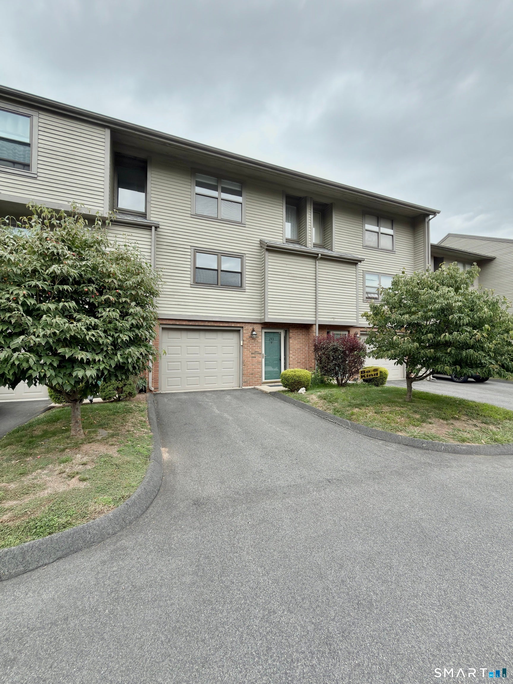243 Metacomet Drive 243 — photo