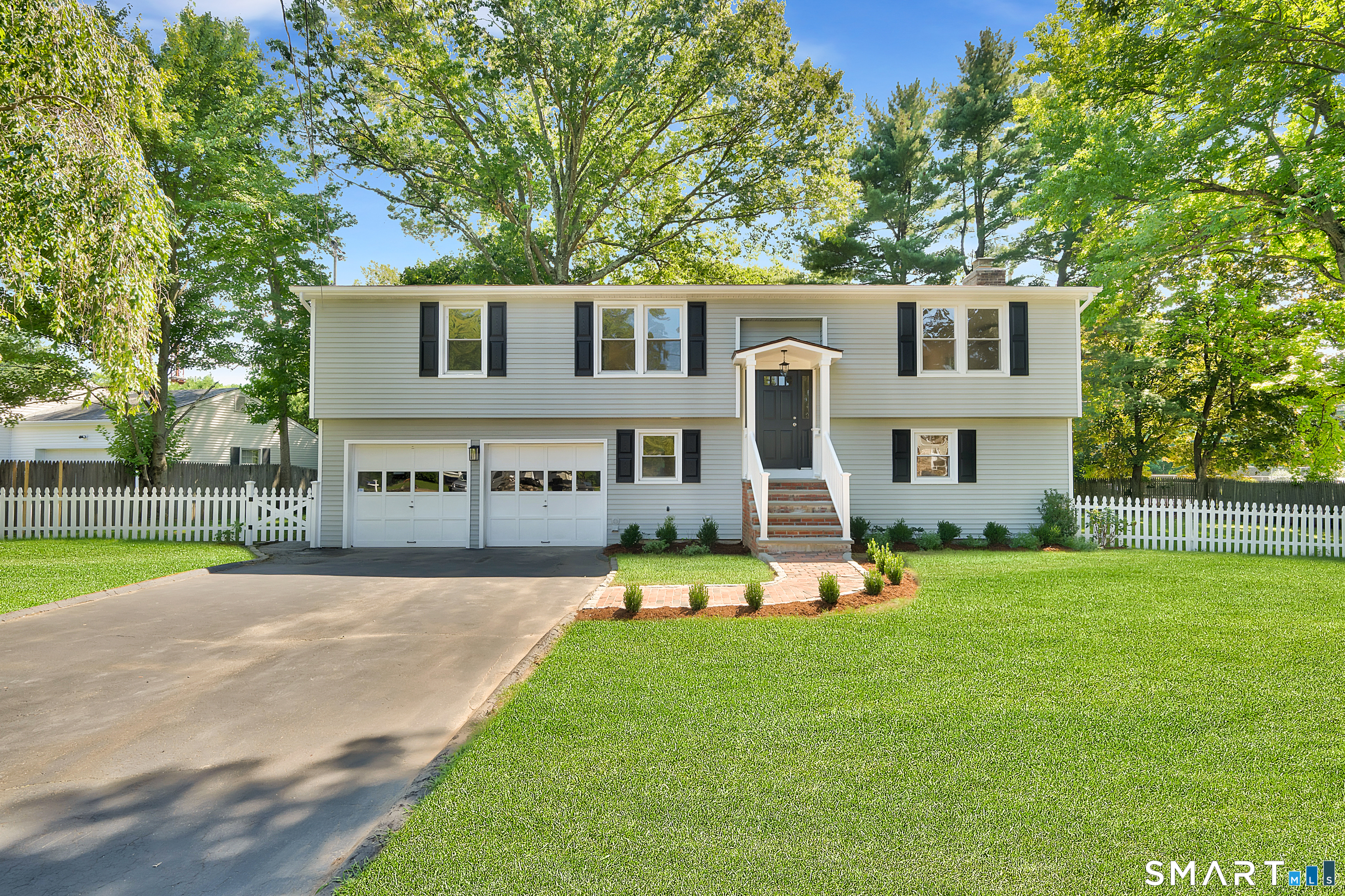 22 Carrona Drive, Greenwich, CT 06878