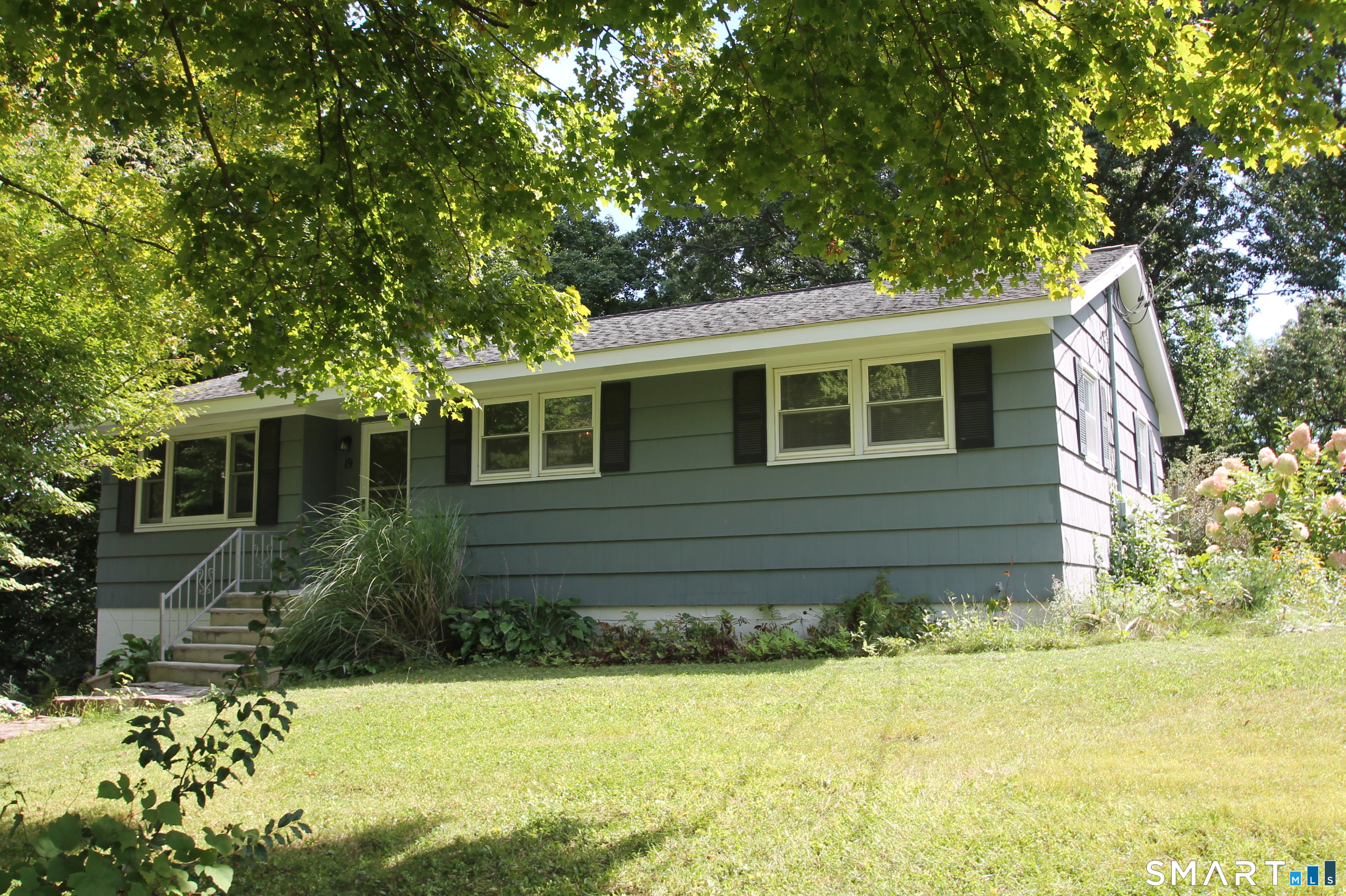 19 Hickory Lane — photo