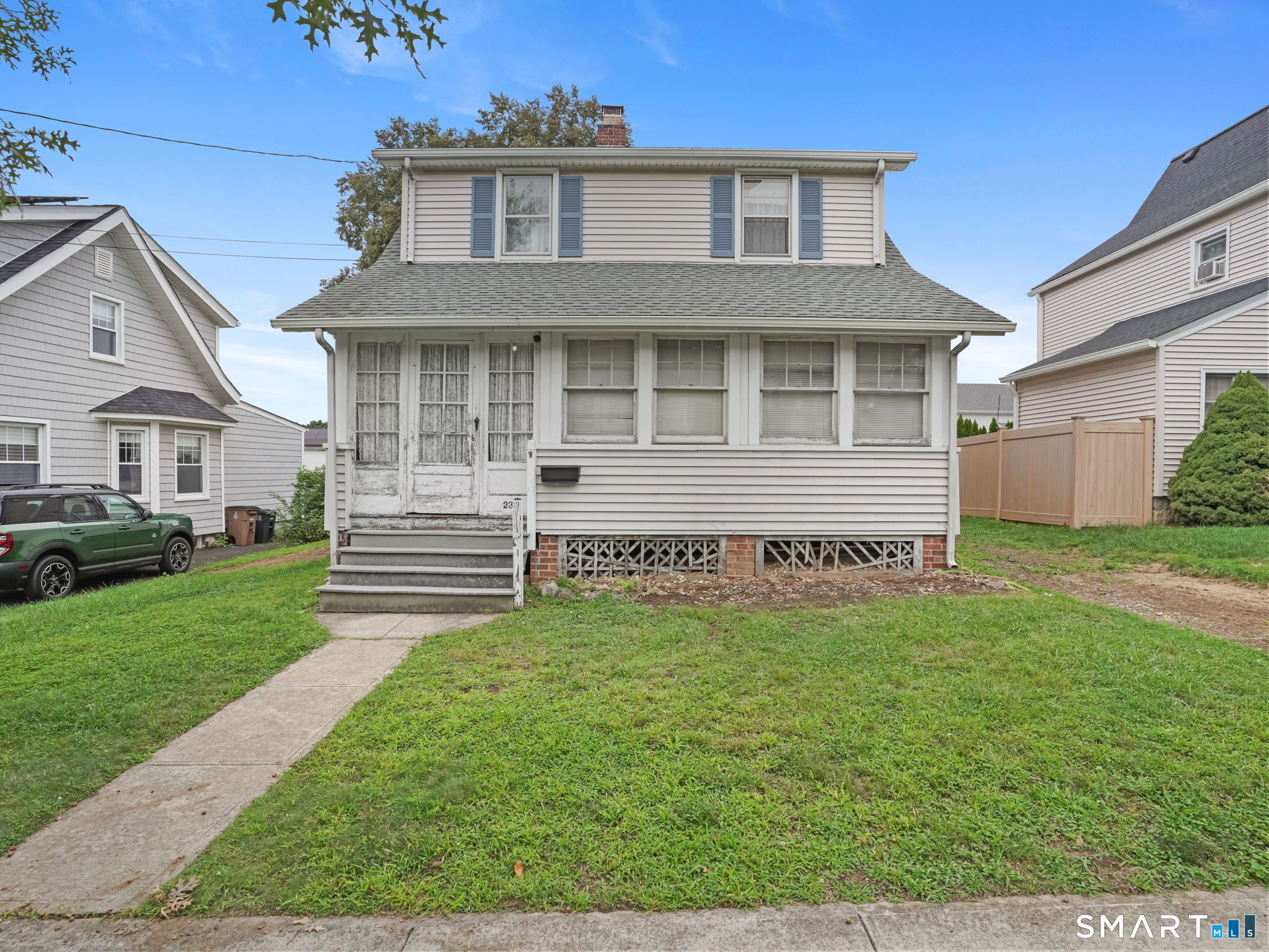 23 Forest Lawn Avenue — photo