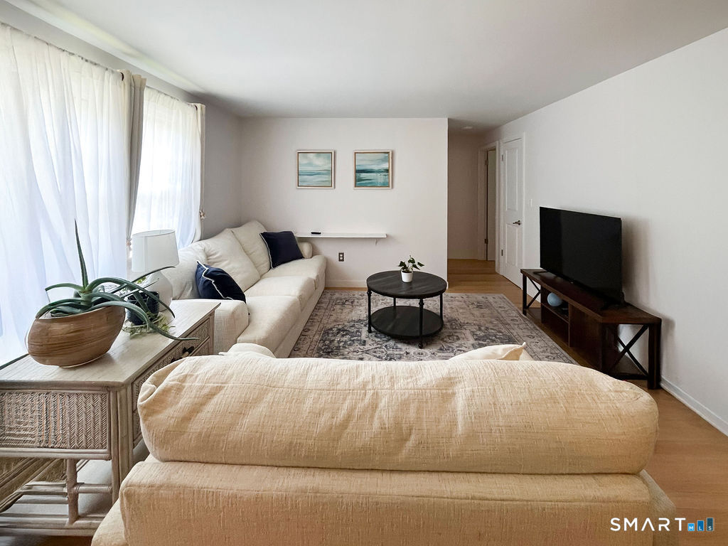 6 Grandview Drive 27C — photo