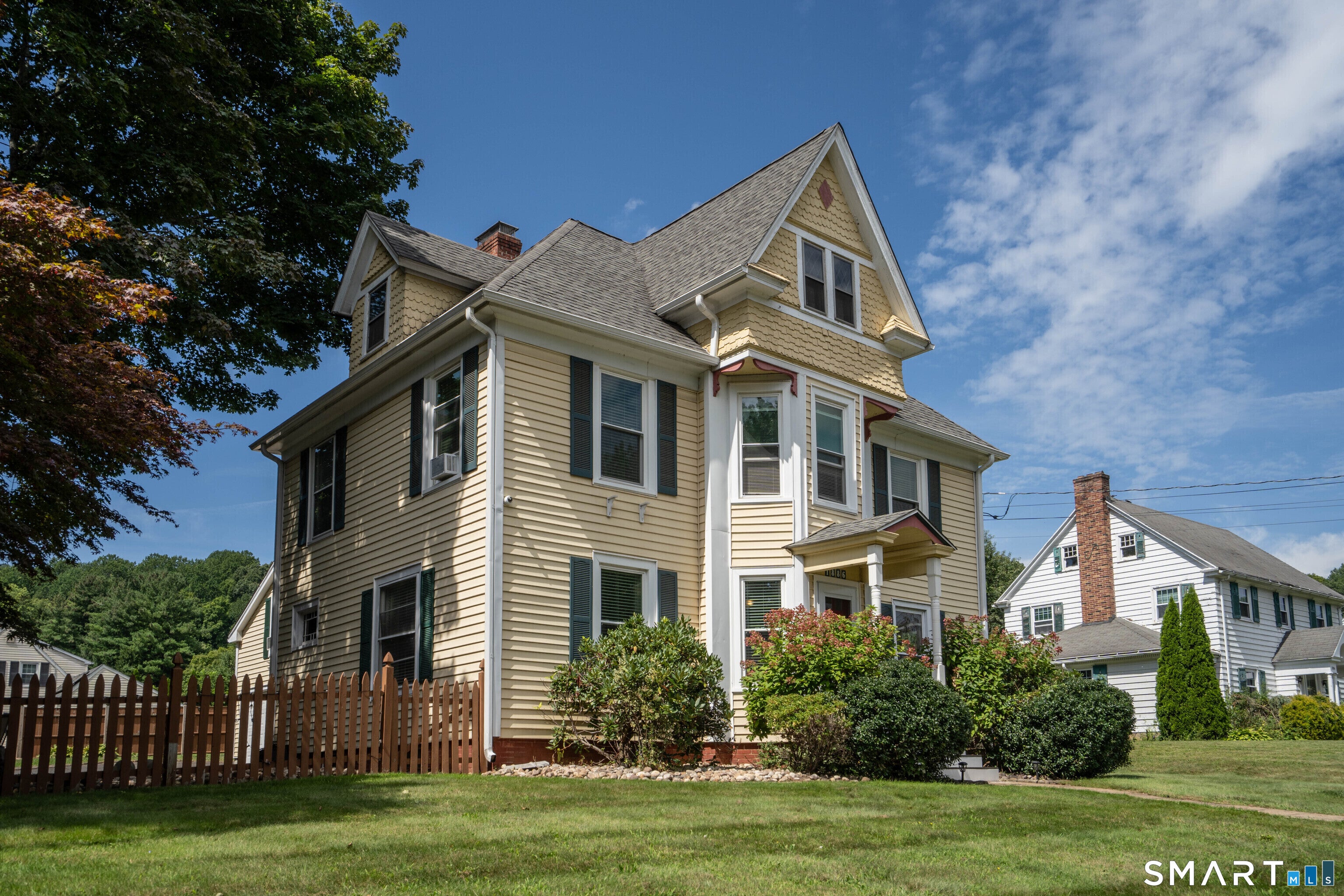 Home in New Britain, CT 06053 — photo 2
