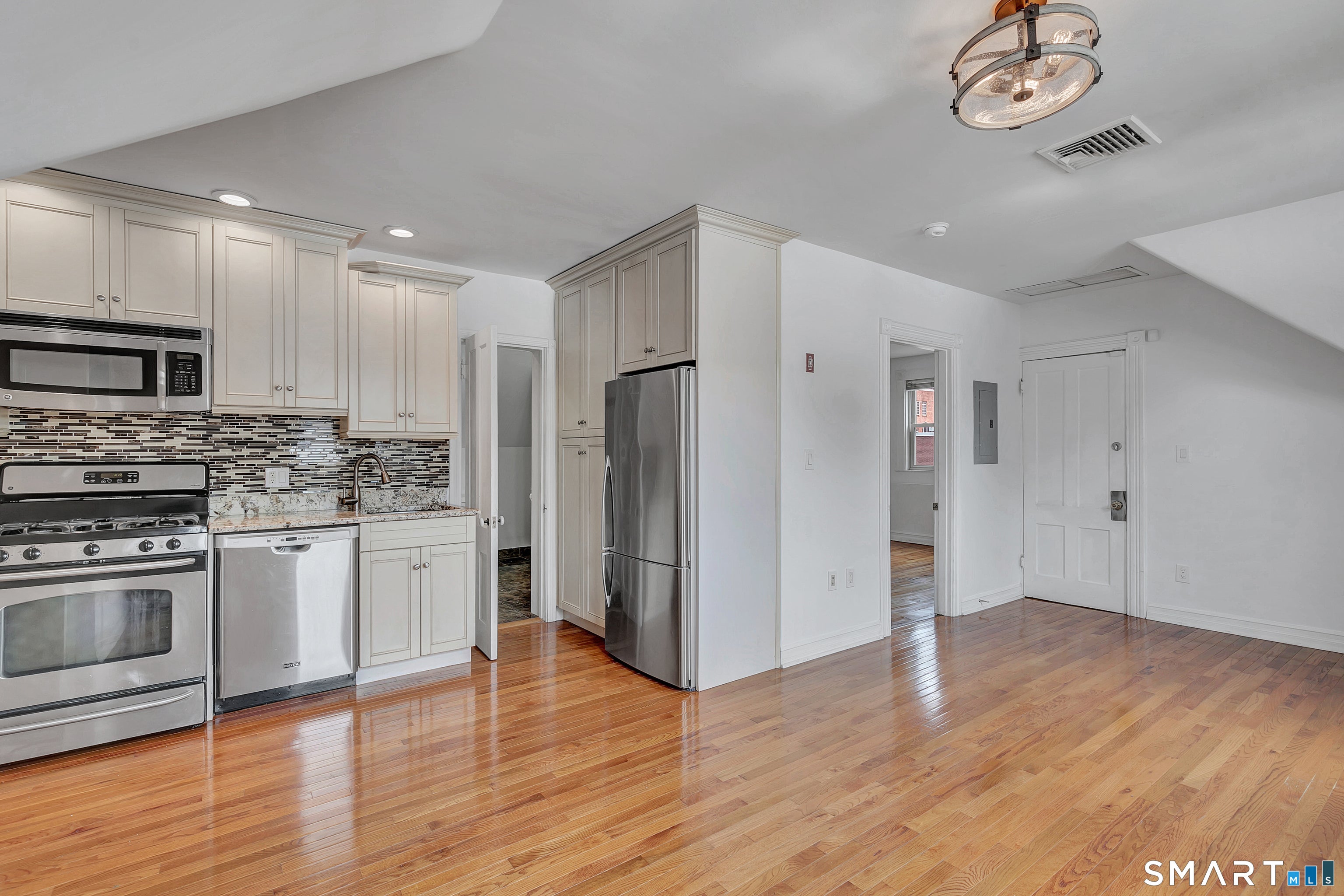 119 Dwight Street 3 — photo