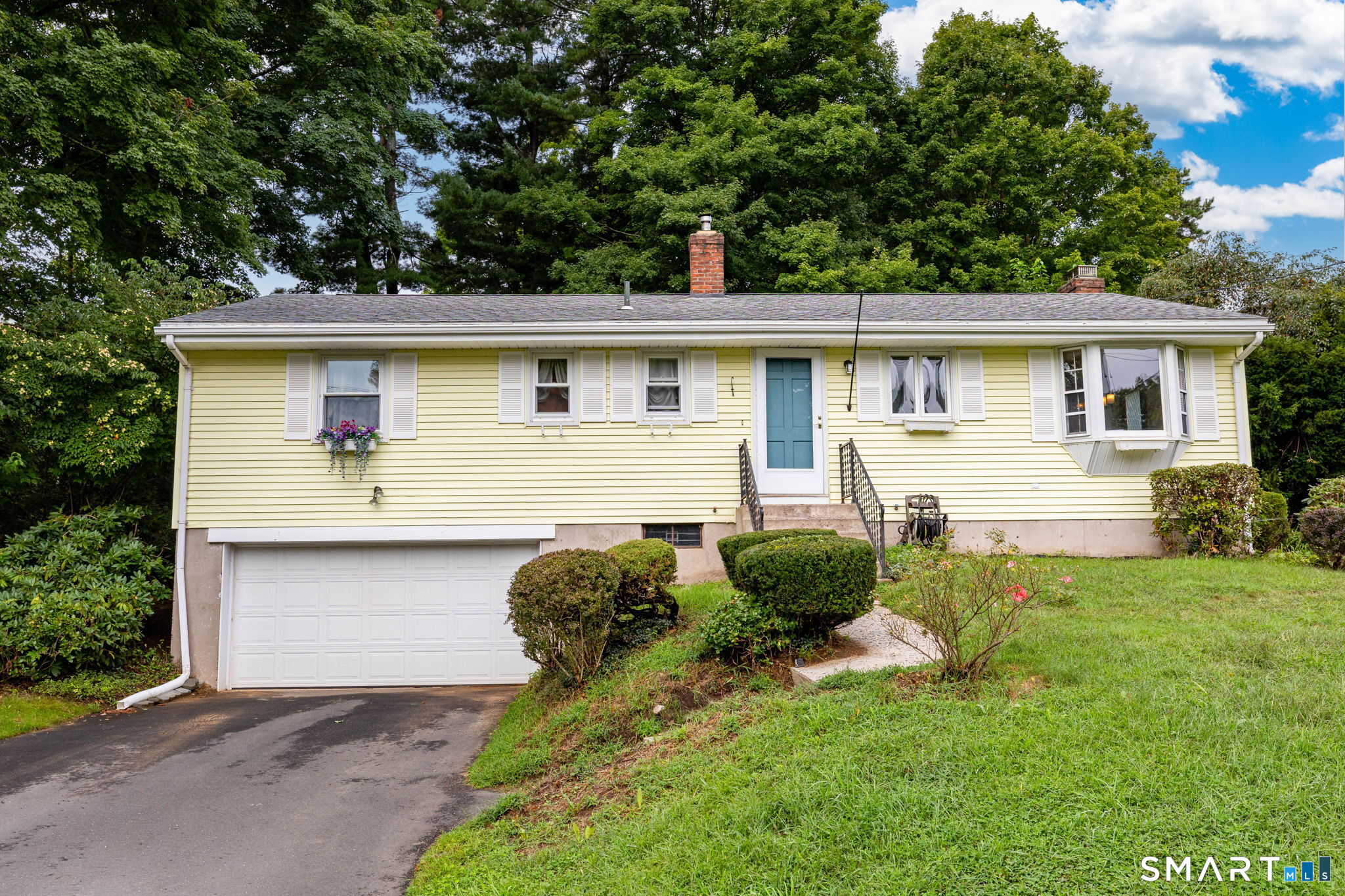1419 Poquonock Avenue — photo