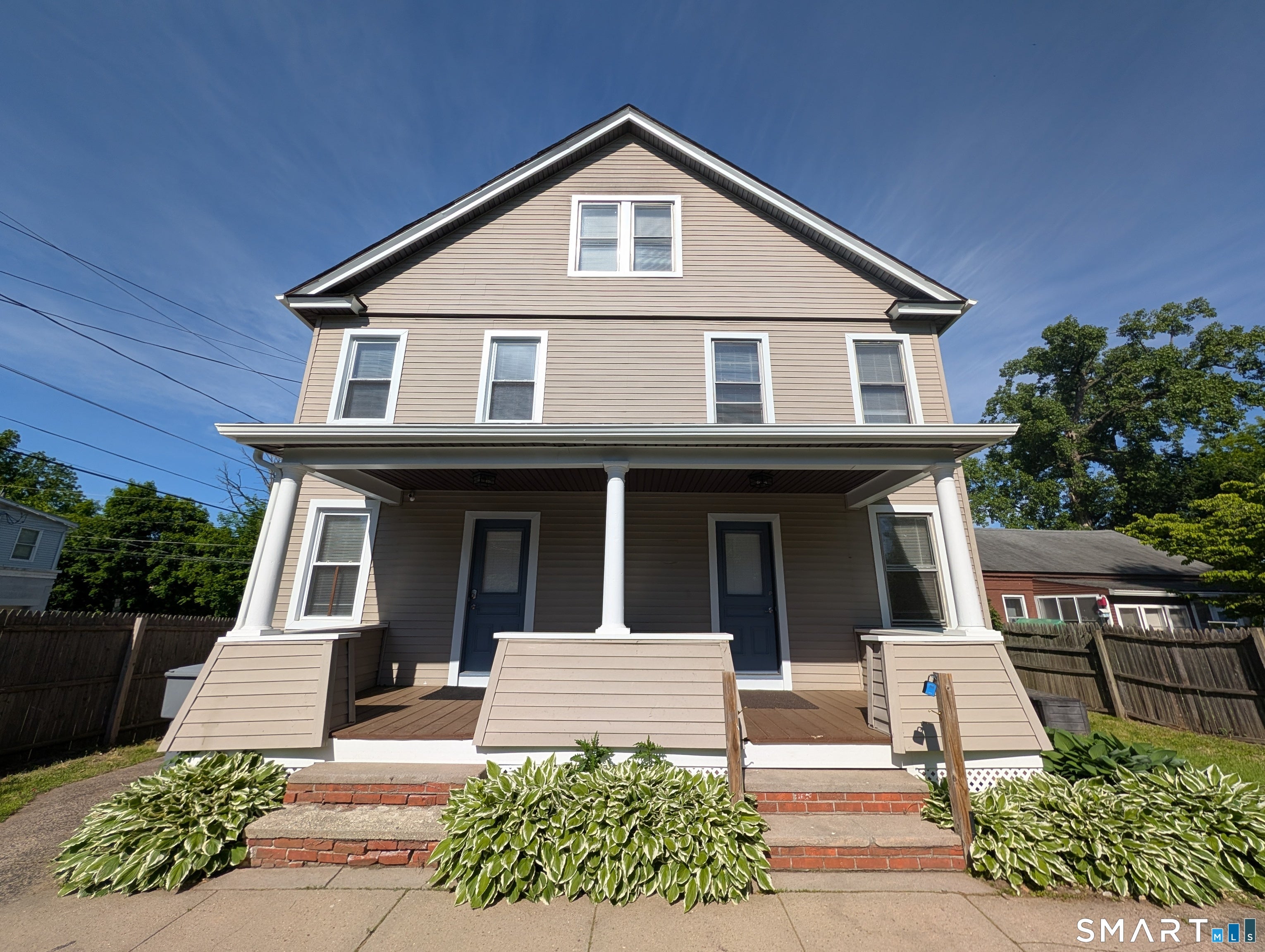 24 Thompson Court — photo