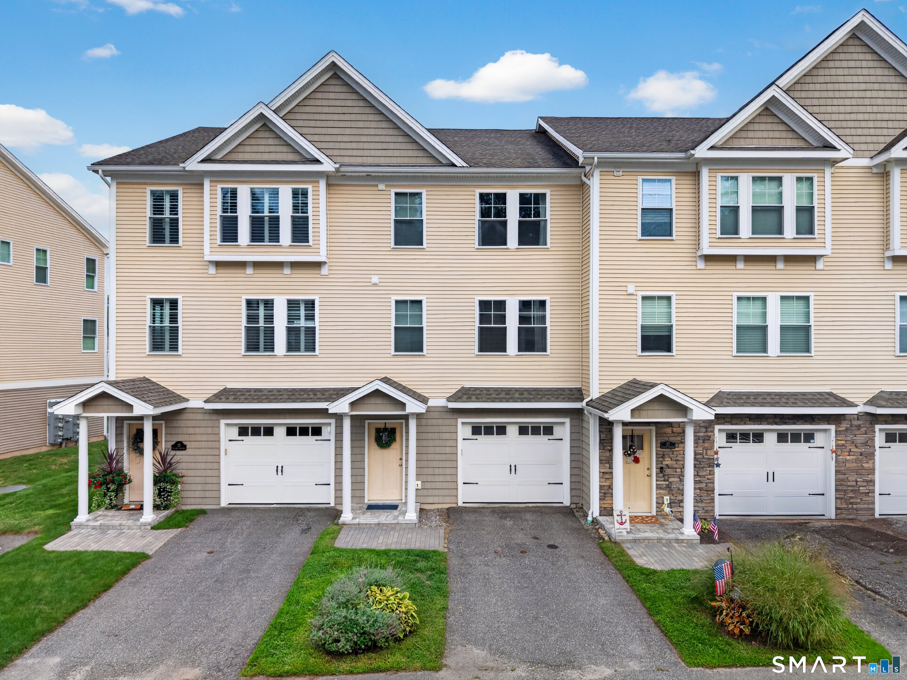 26 Village Crossing 26 — photo