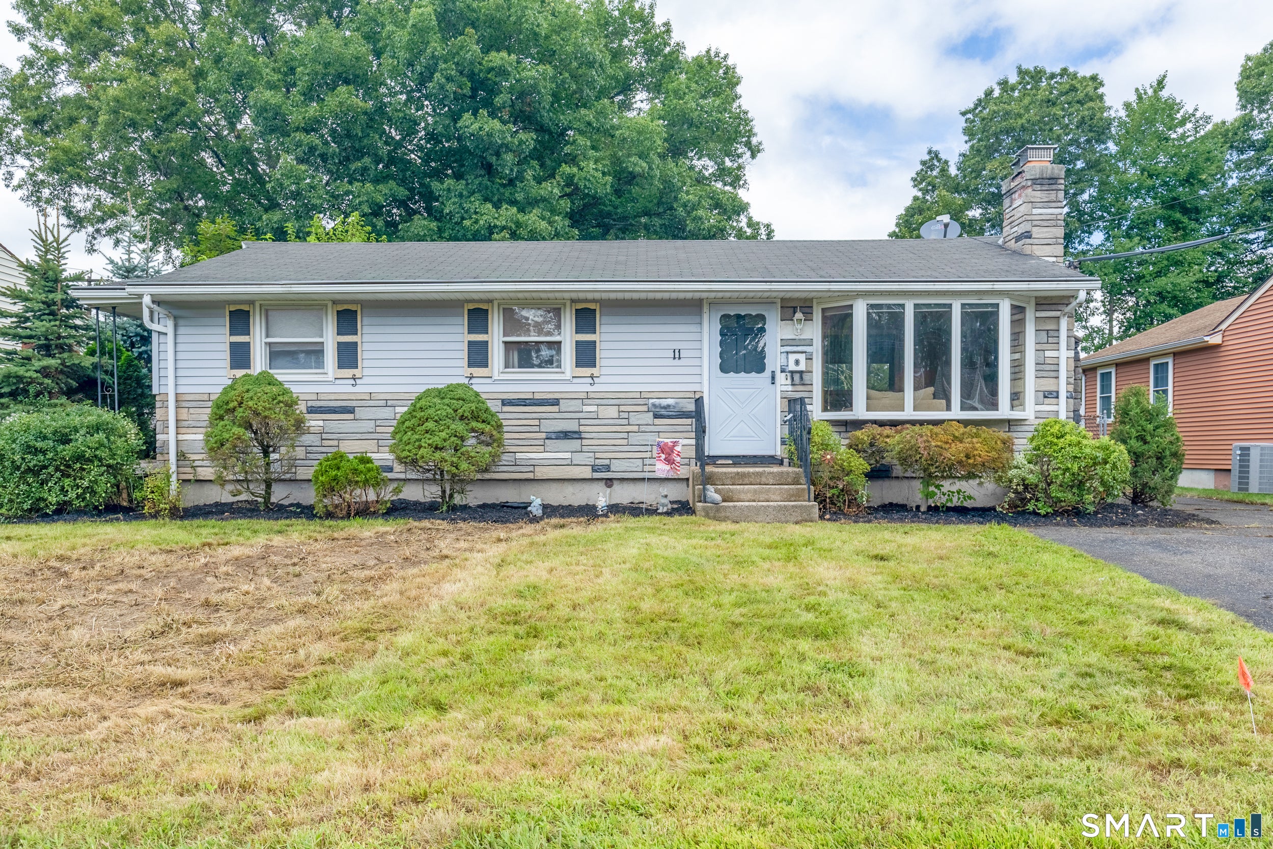 11 Brace Avenue — photo