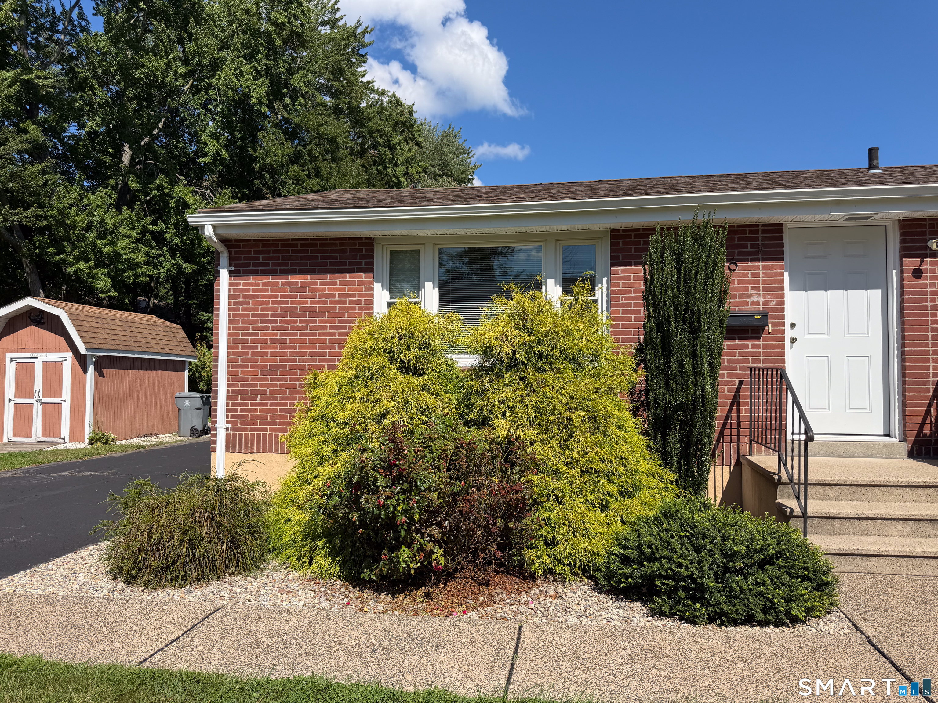 6 Prior Avenue — photo