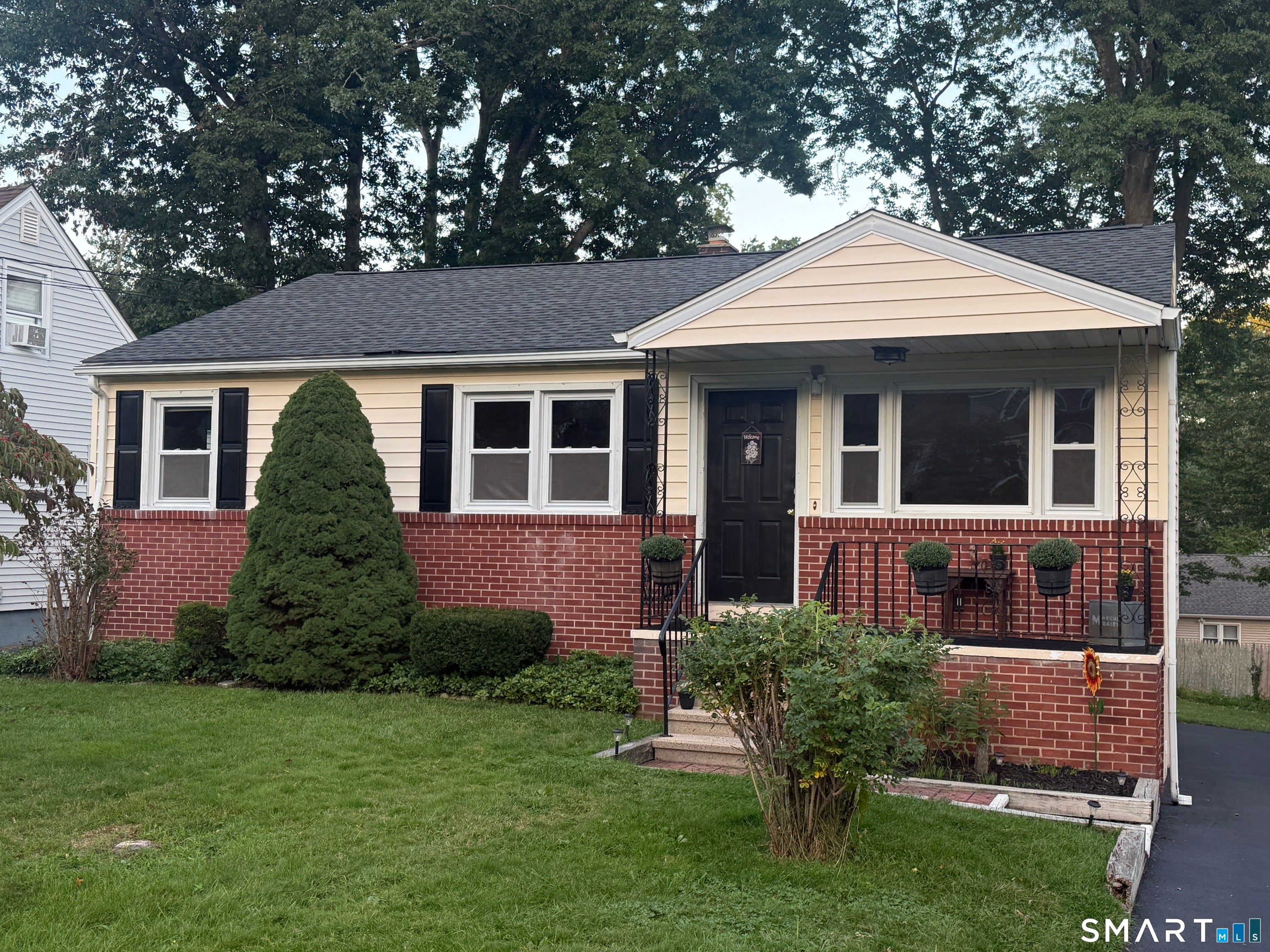 17 Honor Road — photo