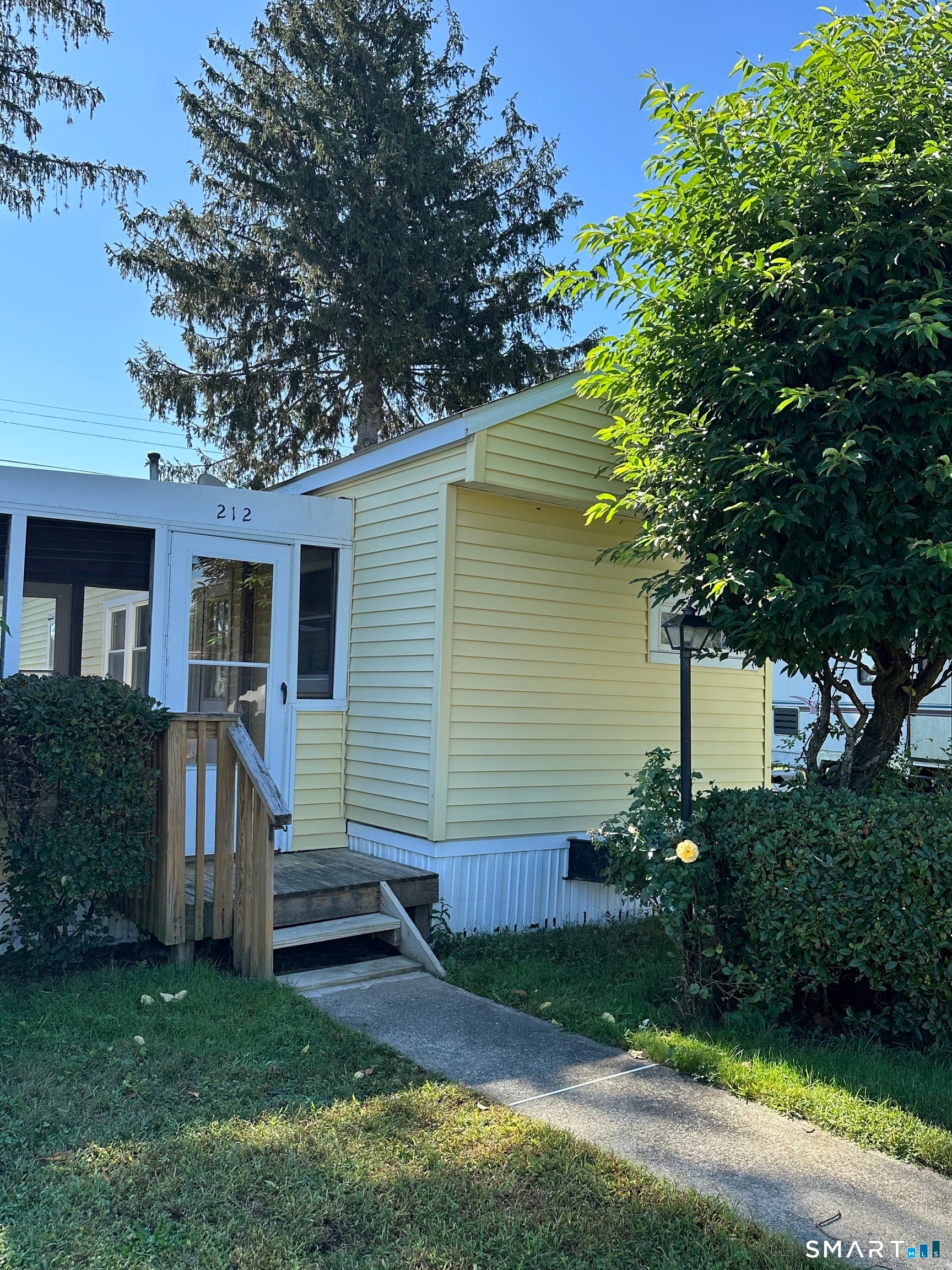 212 Fairway Drive — photo