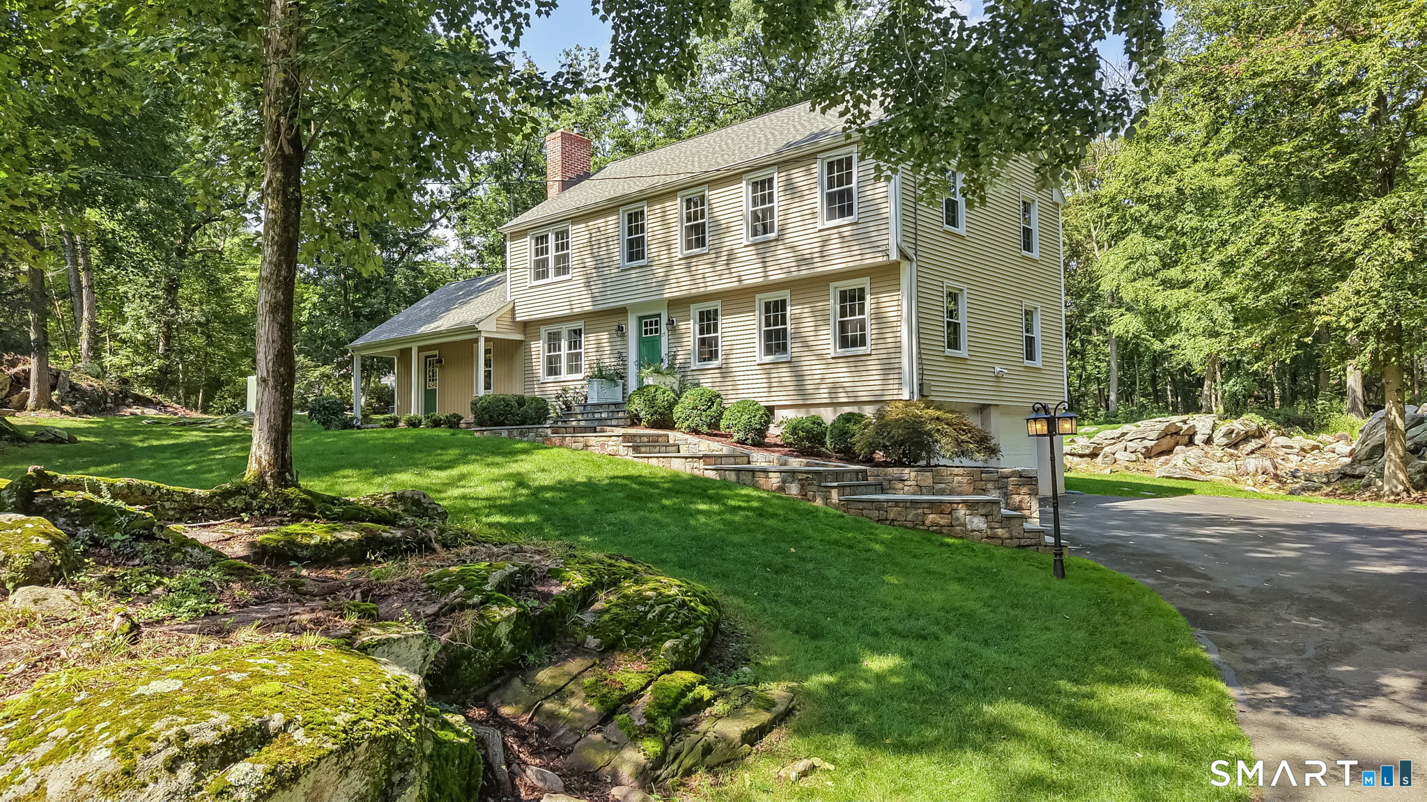 75 Ledgewood Drive — photo