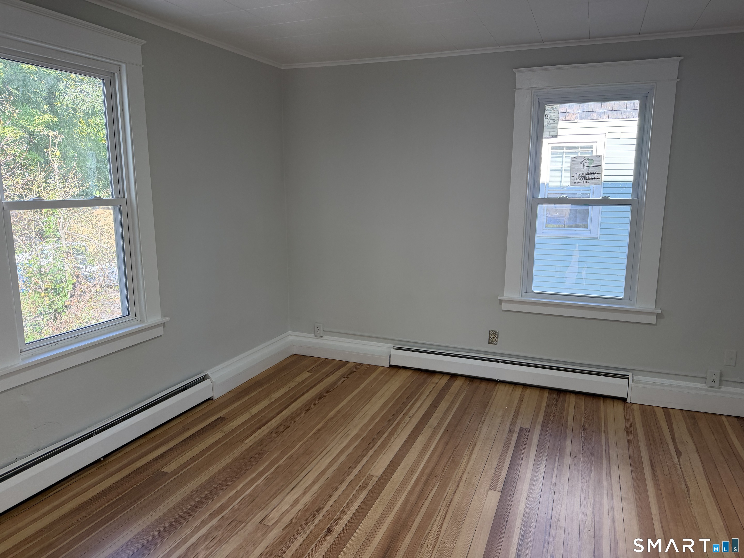 34 Beatty Street 2nd Floor — photo
