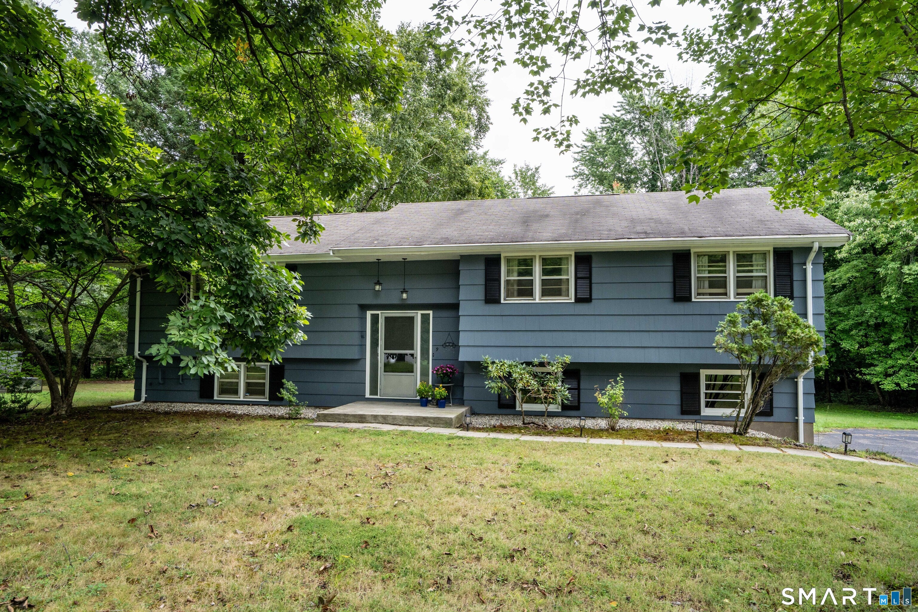 9 Maple Edge Drive — photo
