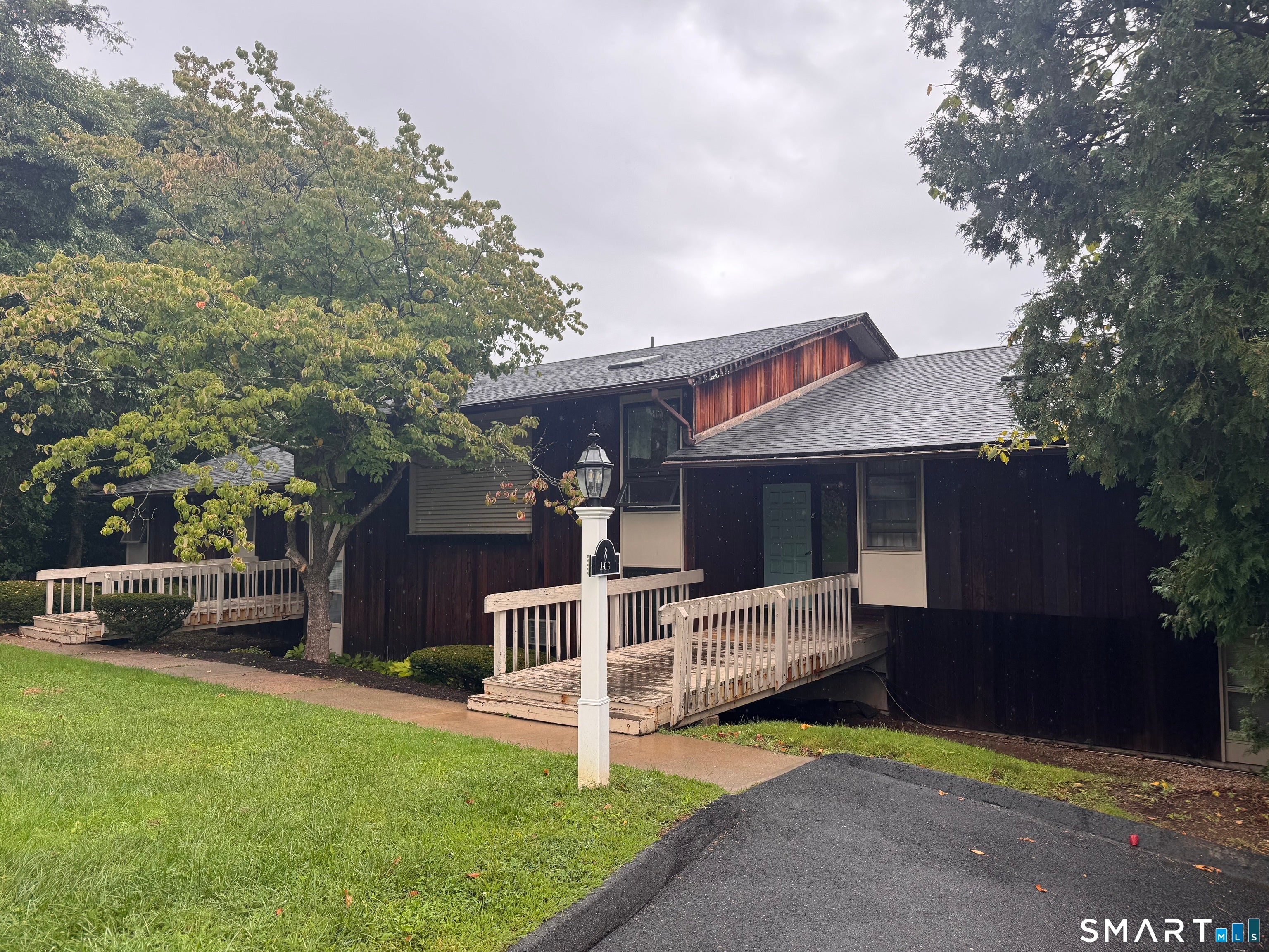 8-B Country Squire Drive 8B — photo