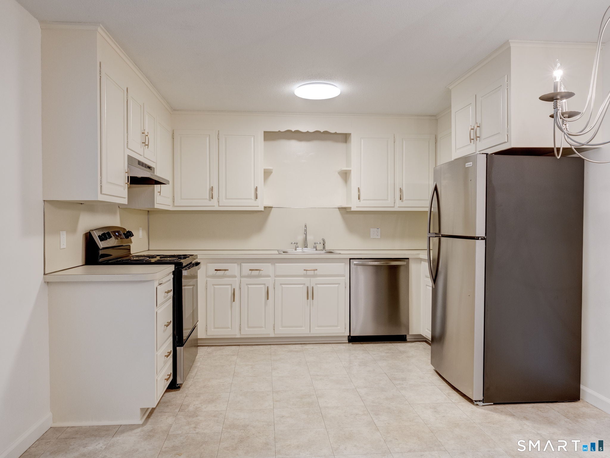 54 Oak Street 13 — photo
