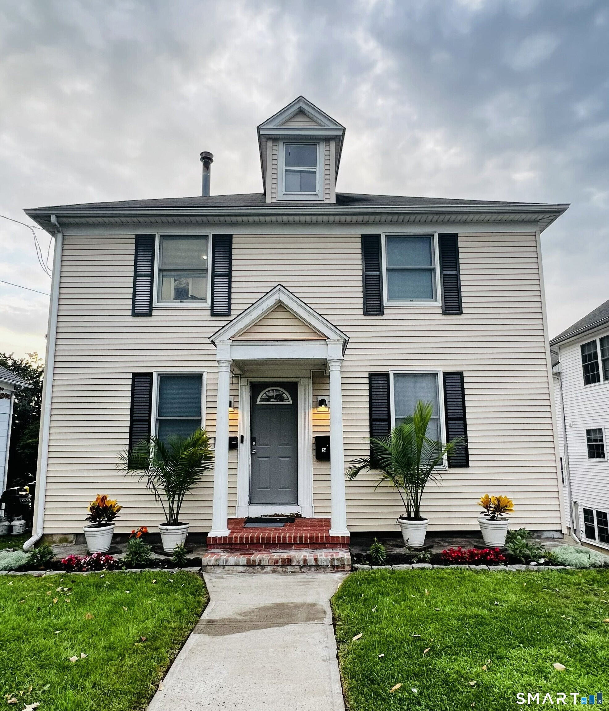 24 Homestead Avenue — photo