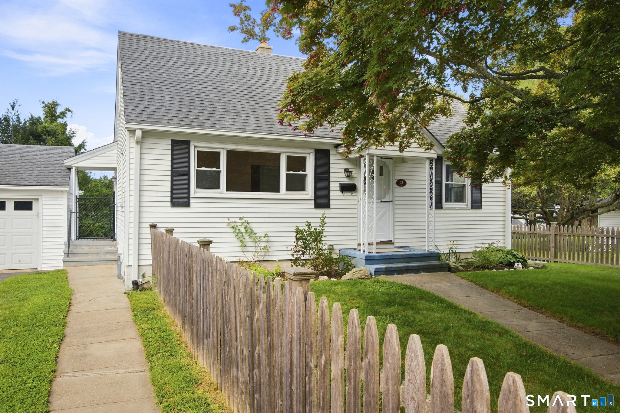 23 Leaf Avenue — photo
