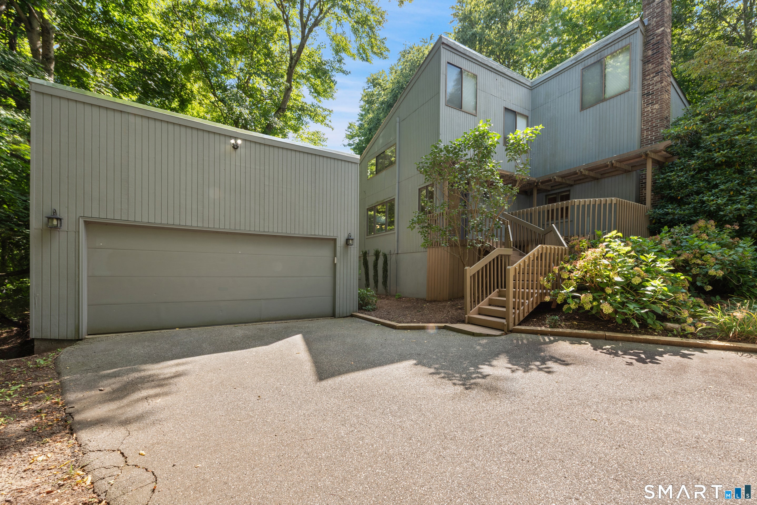 48 Russett Drive — photo